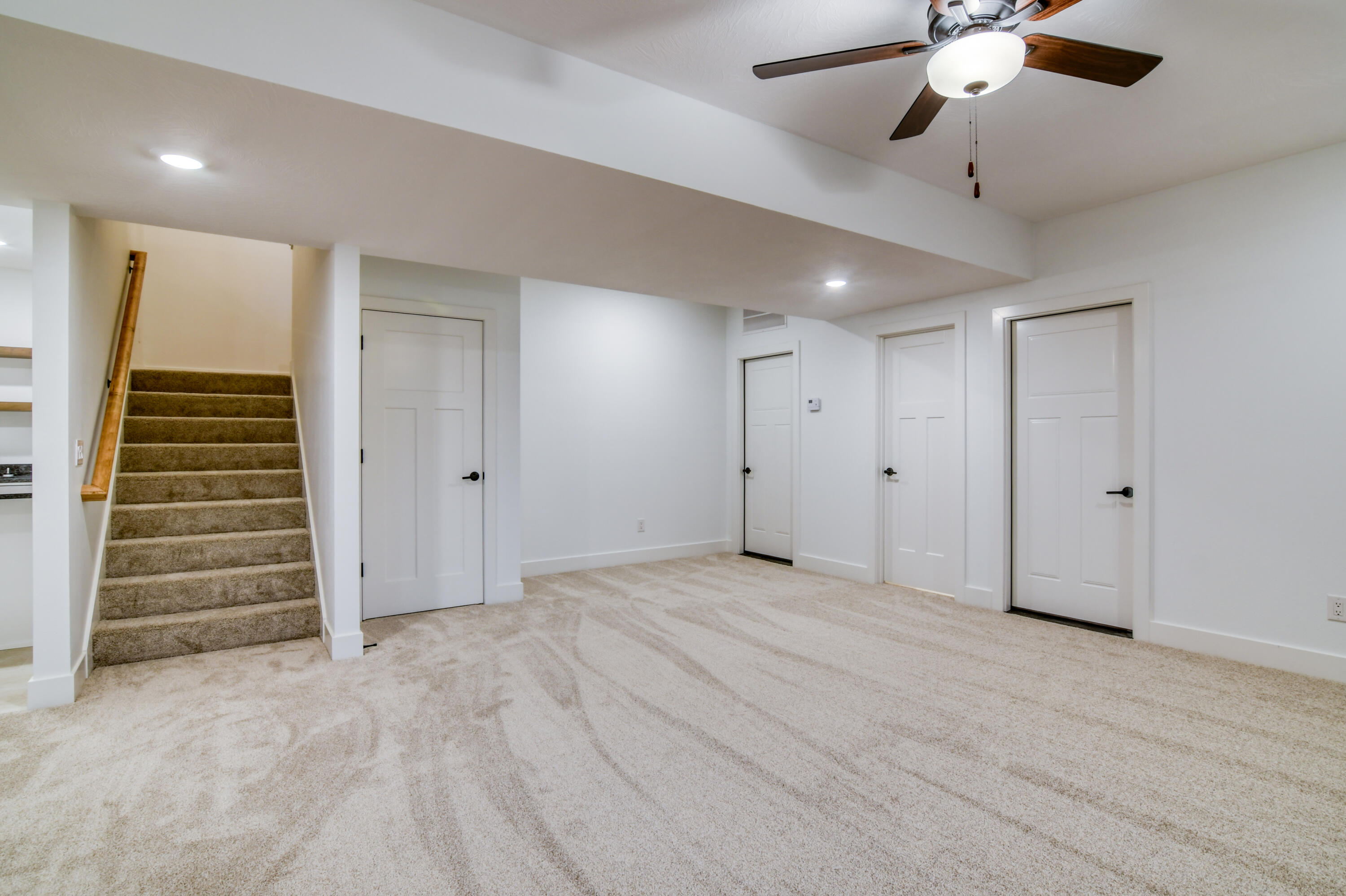 327 Sunset Drive Property Photo 39