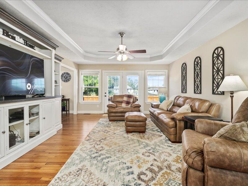 2321 Alley Springs Drive Property Photo 6