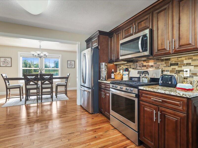 2321 Alley Springs Drive Property Photo 14