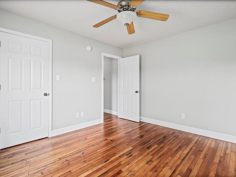 2321 Alley Springs Drive Property Photo 27