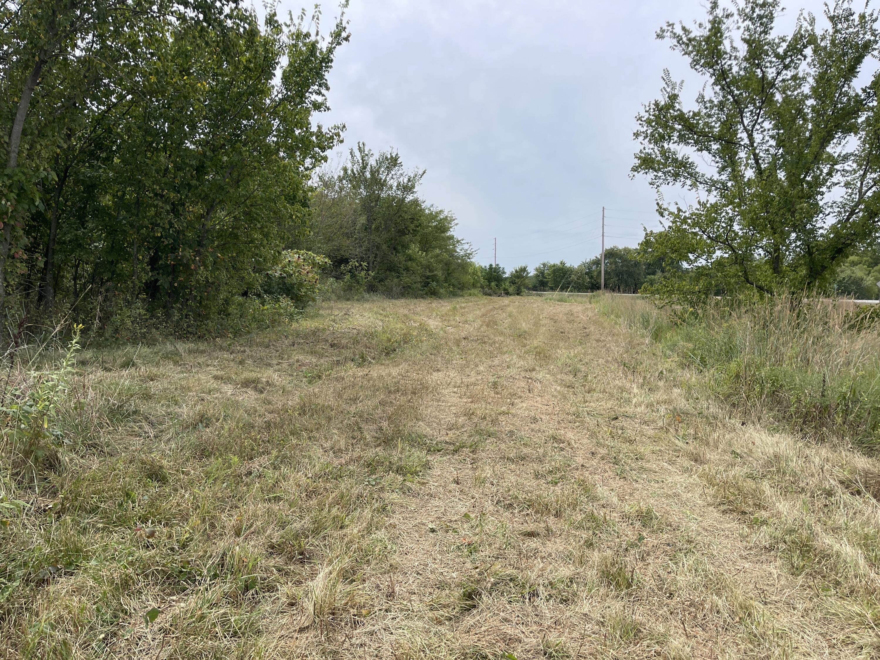 000 West Aldrich Road Property Photo 6