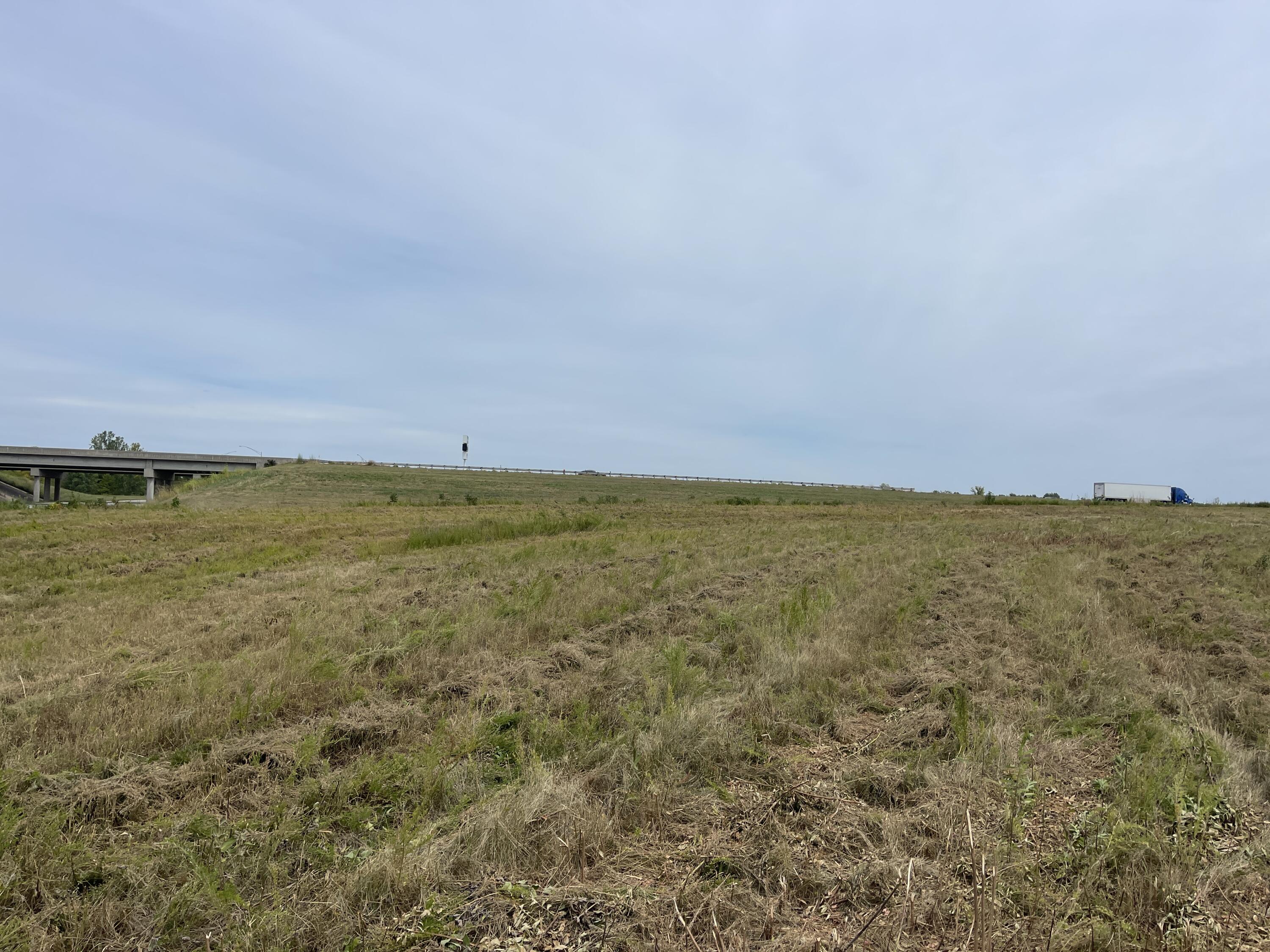 000 West Aldrich Road Property Photo 7