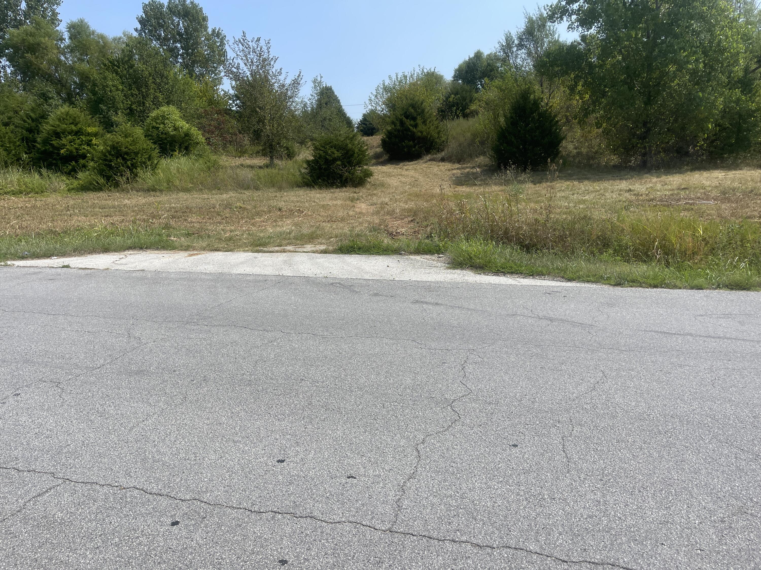 000 South Wommack Avenue Property Photo 5