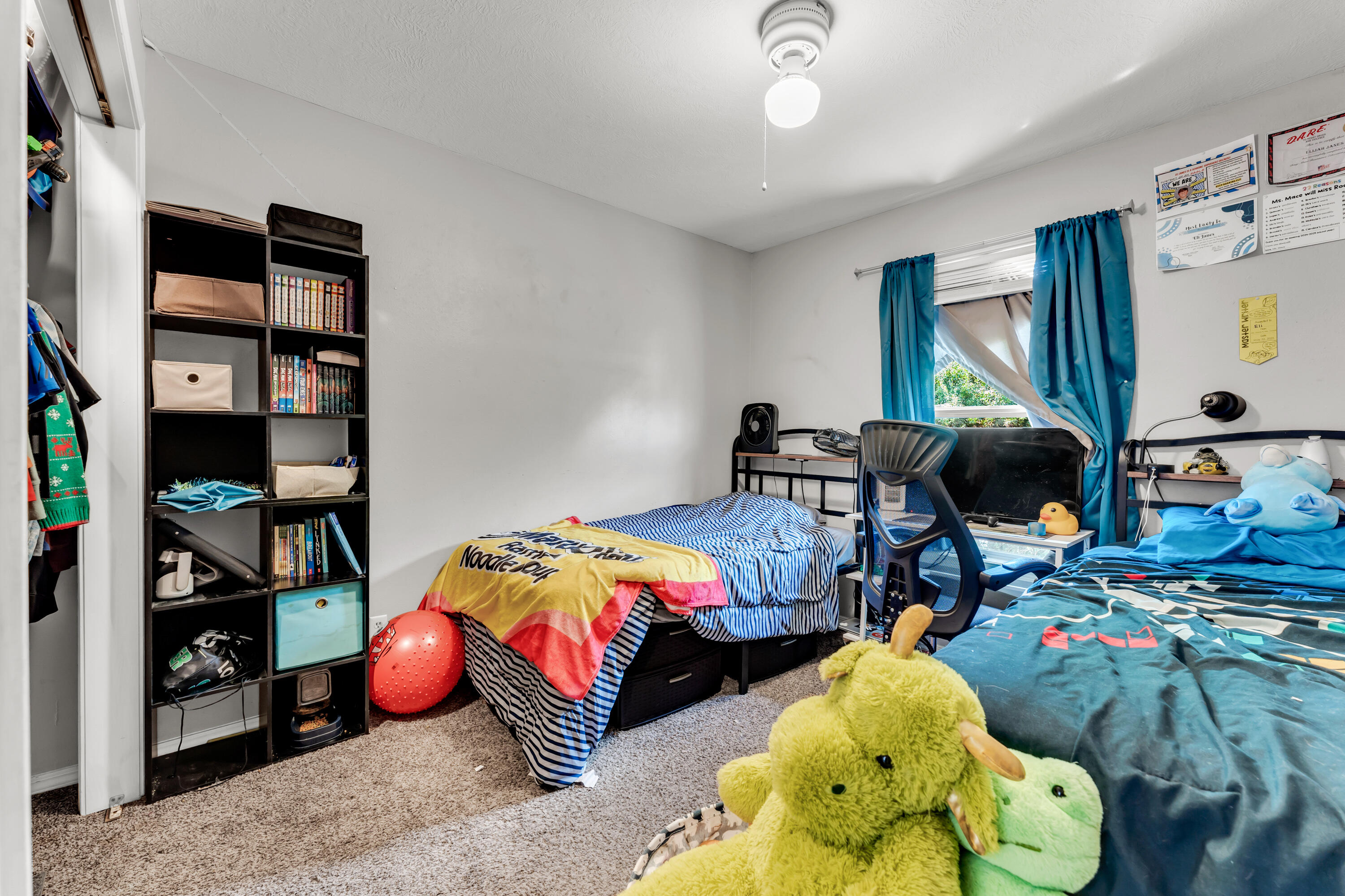 881 West Butterfield Drive Property Photo 15