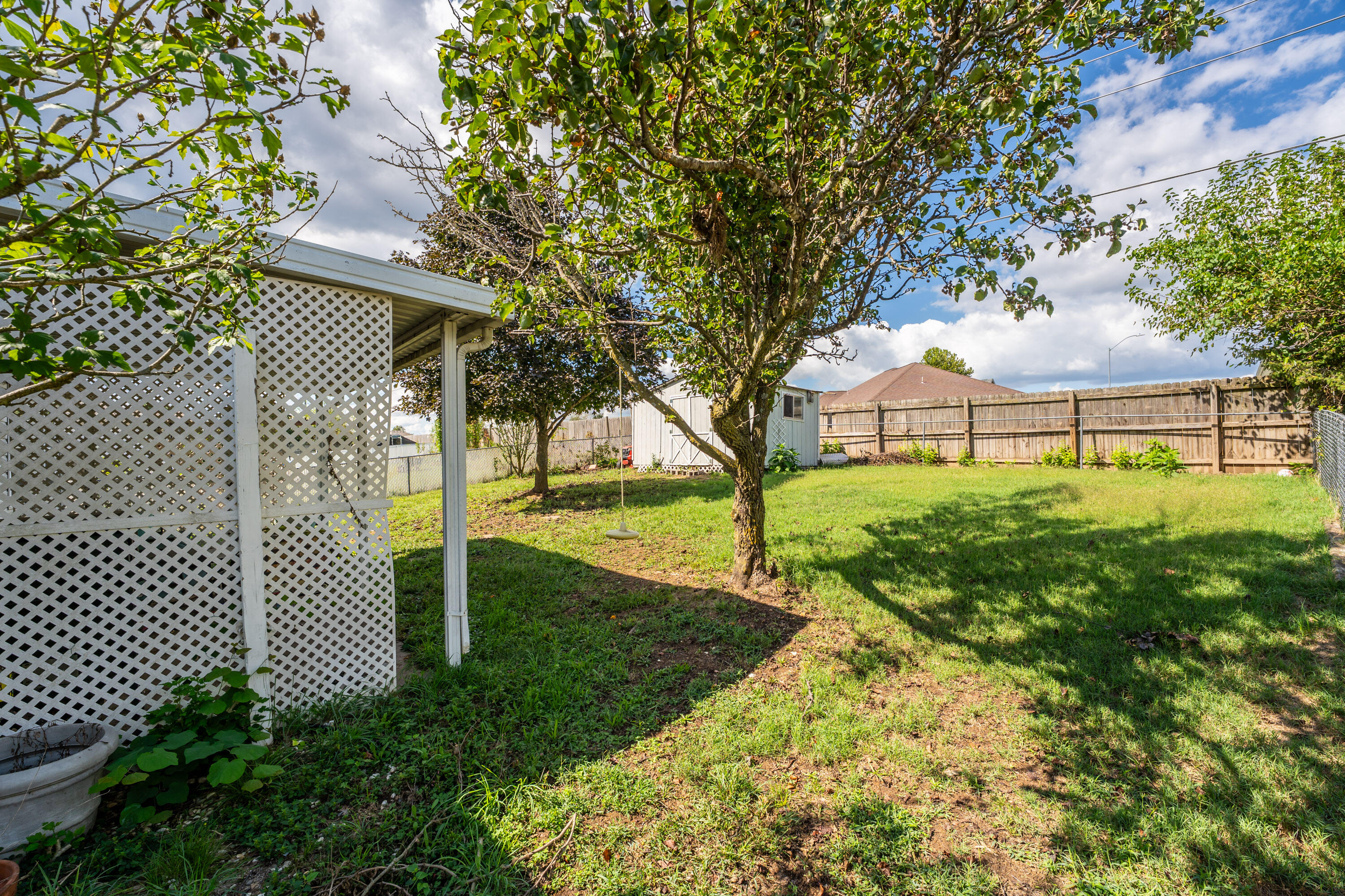 881 West Butterfield Drive Property Photo 21