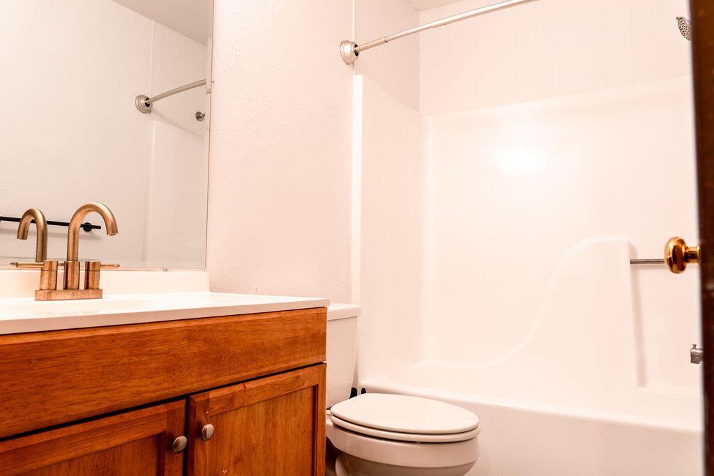 5783 South Franklin Avenue Property Photo 13