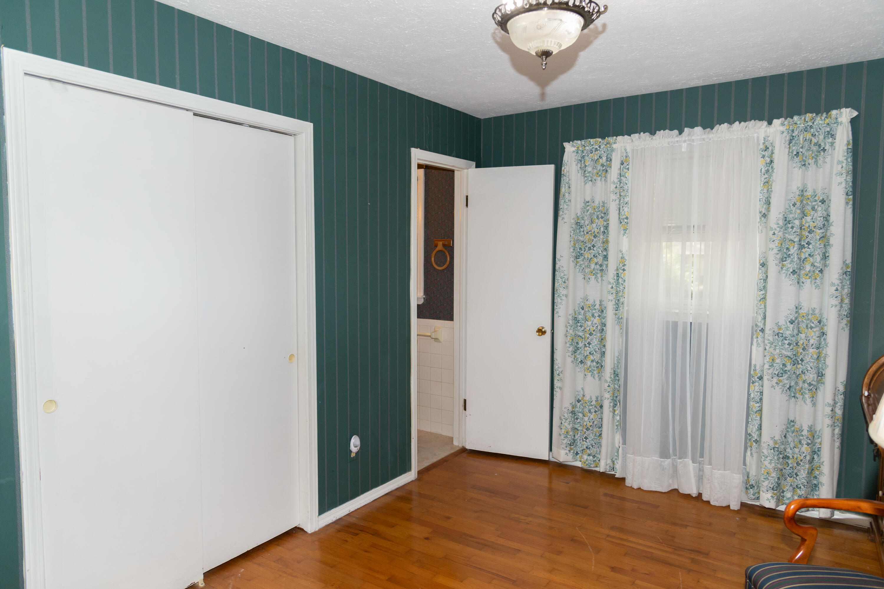 1517 South John Avenue Property Photo 13