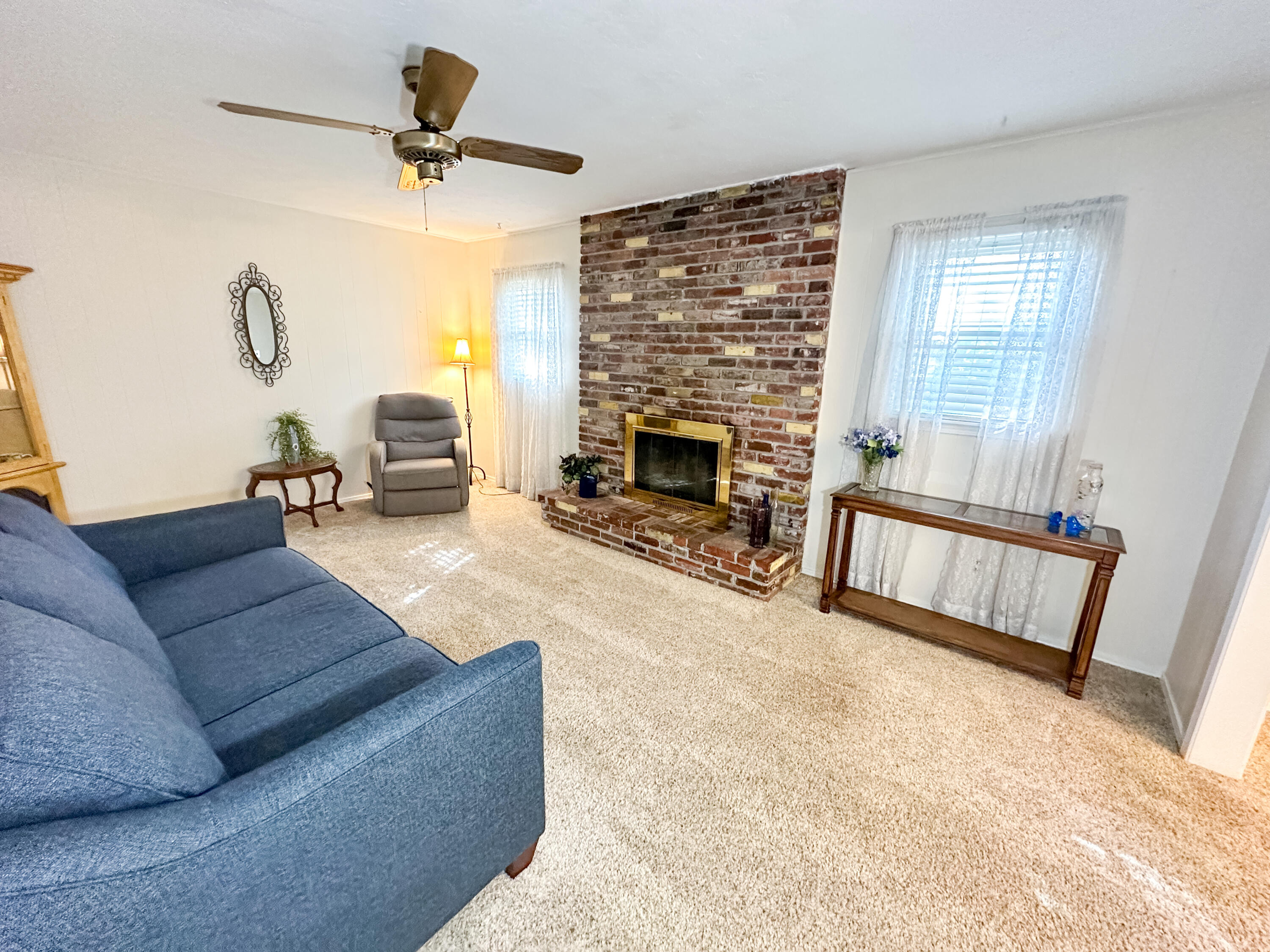 1517 South John Avenue Property Photo 28