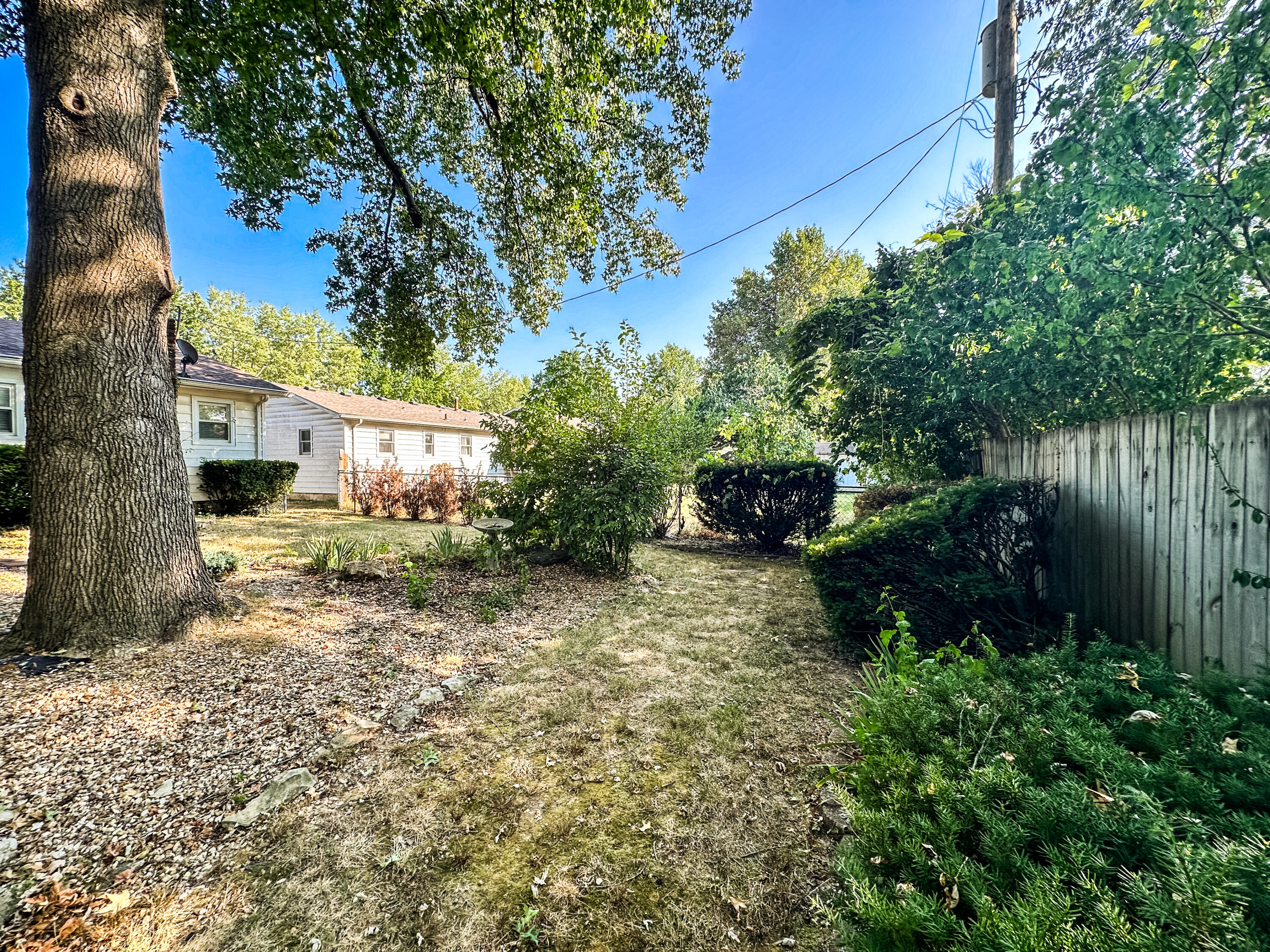 1517 South John Avenue Property Photo 46