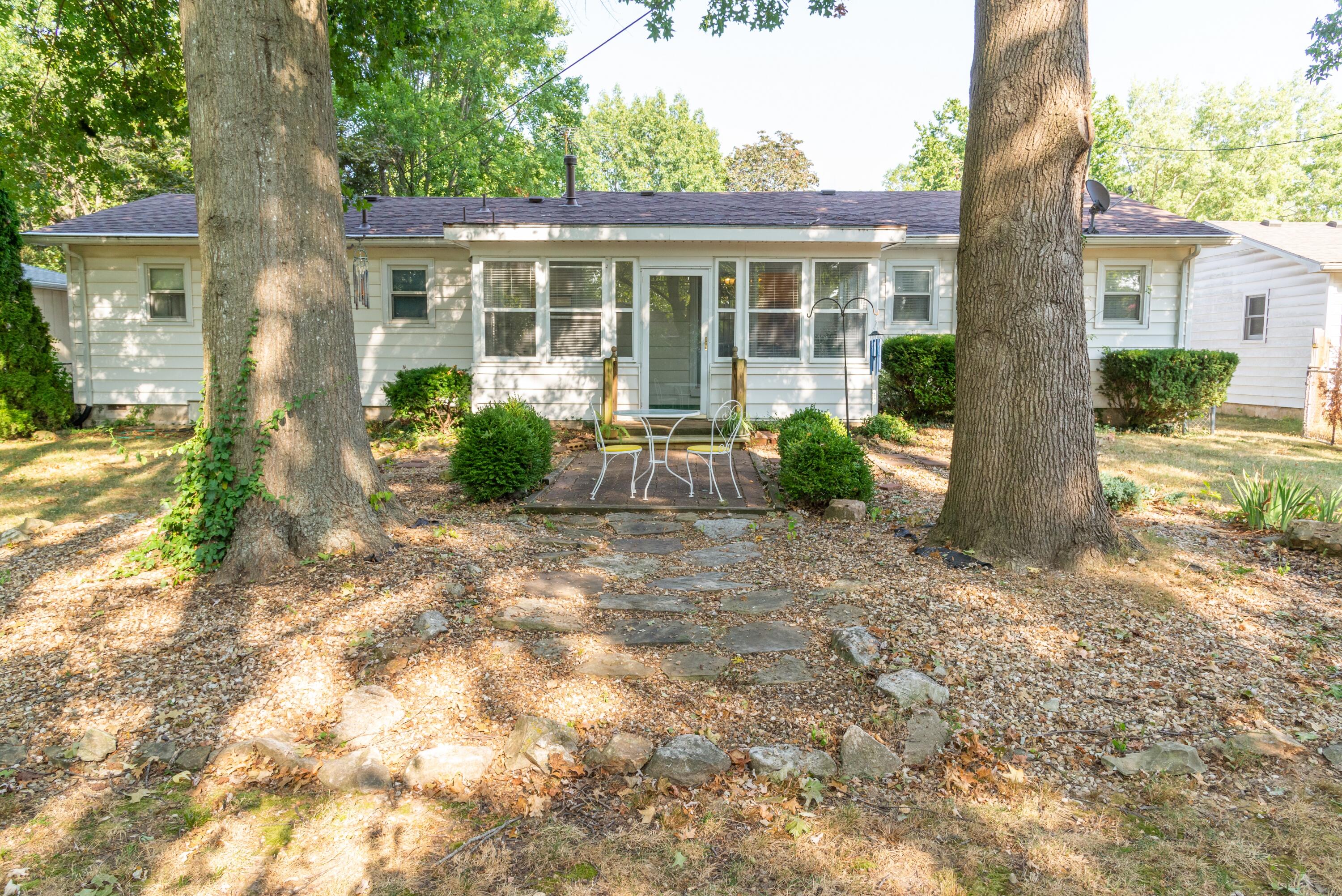 1517 South John Avenue Property Photo 53