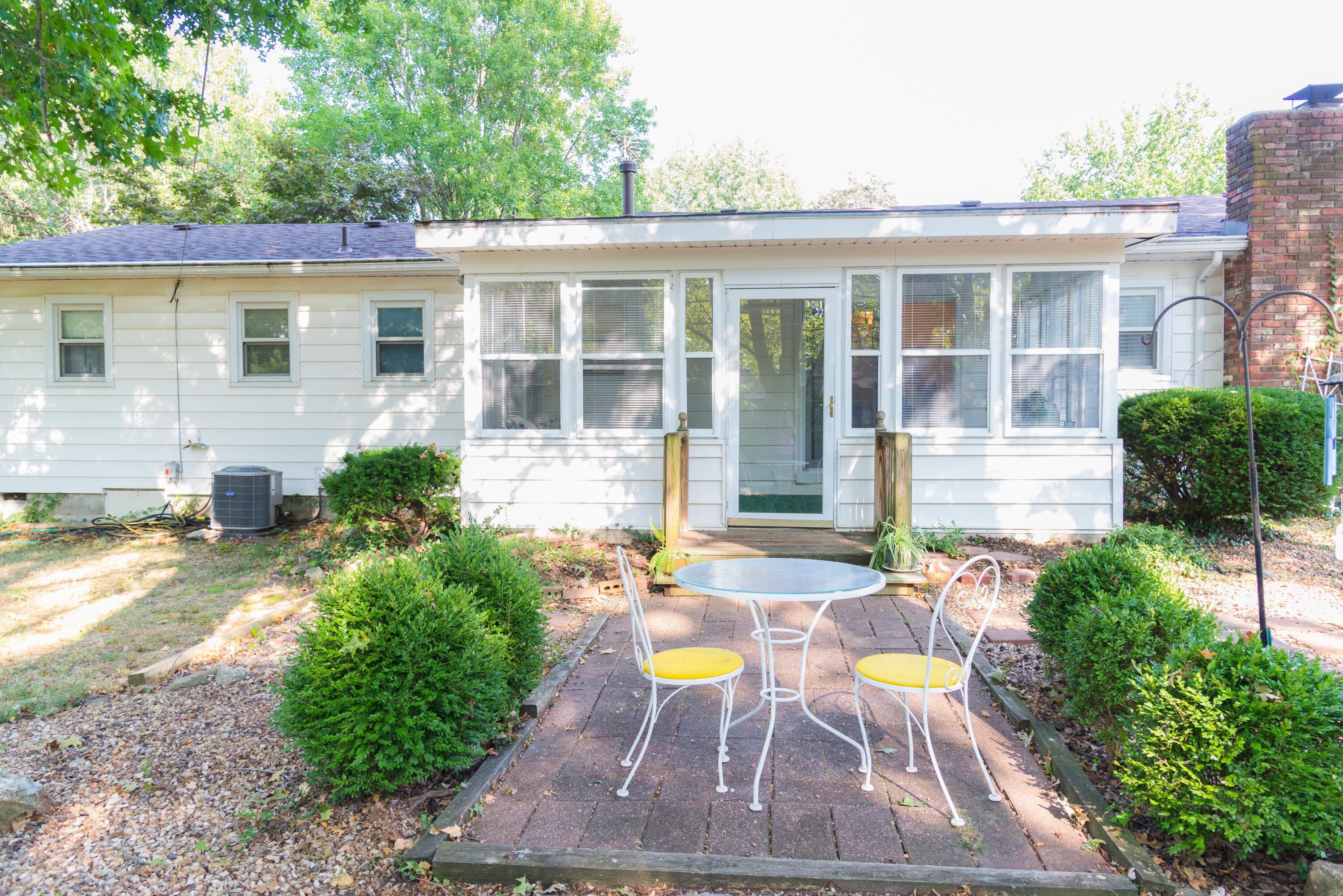 1517 South John Avenue Property Photo 56