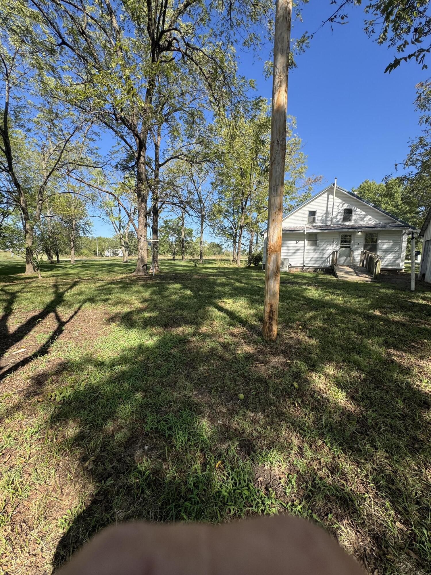 238 South Clompton Street Property Photo 8