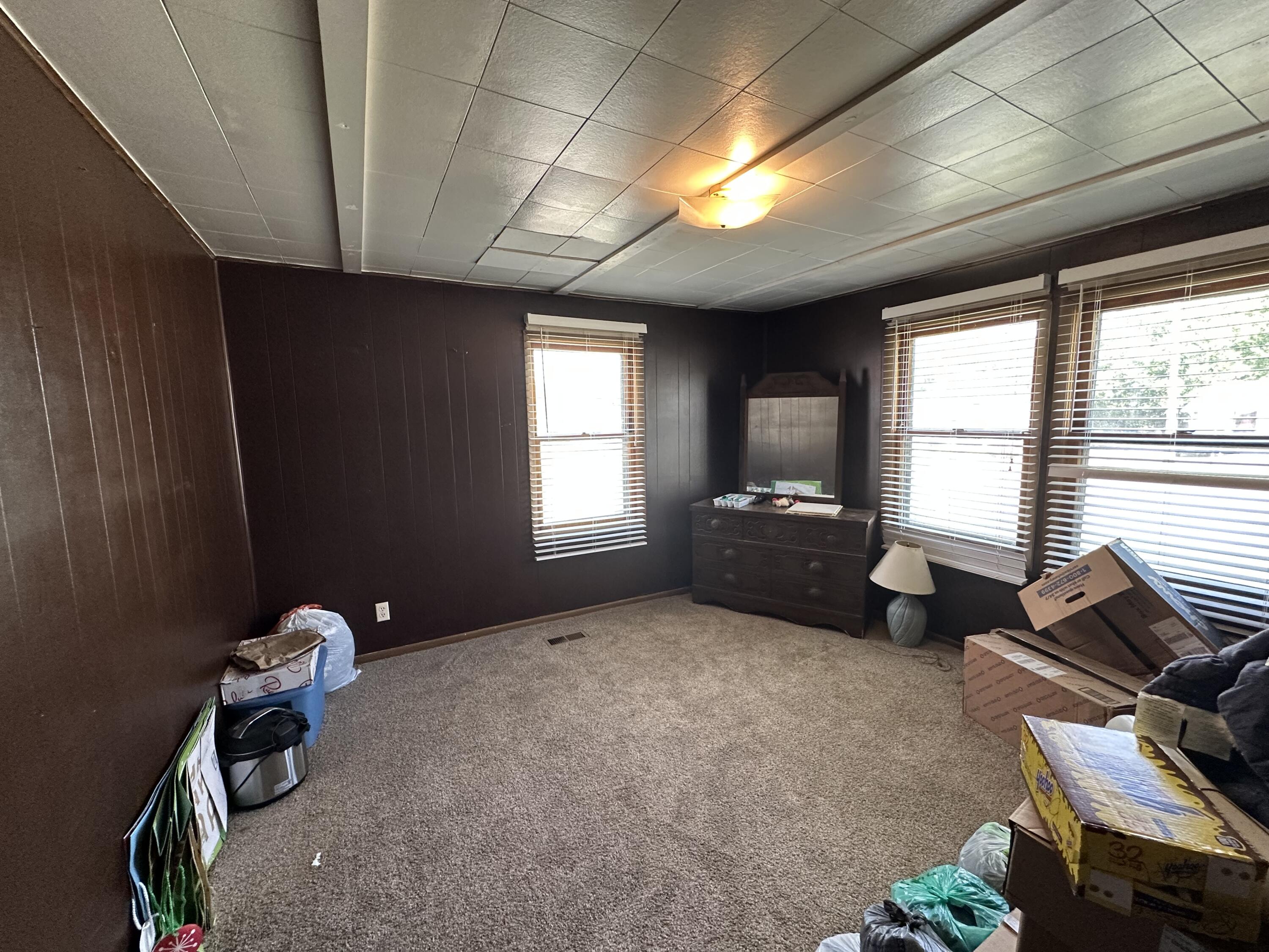 910 West Broadway Avenue Property Photo 20