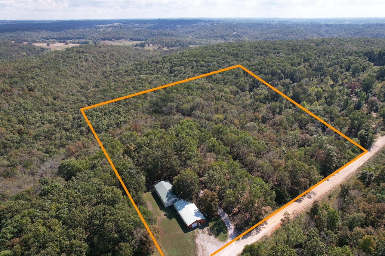 112 Corbin Valley Property Photo 4