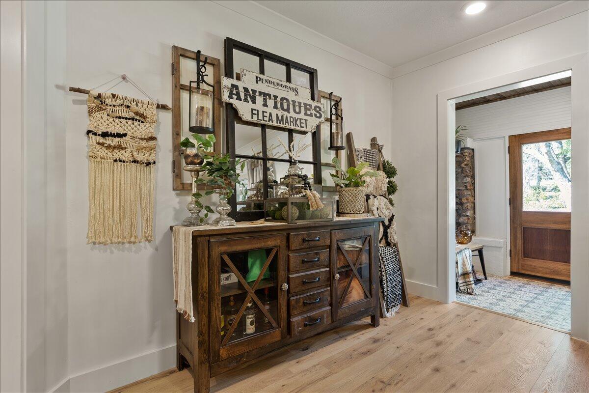 14735 Monark Drive Property Photo 14