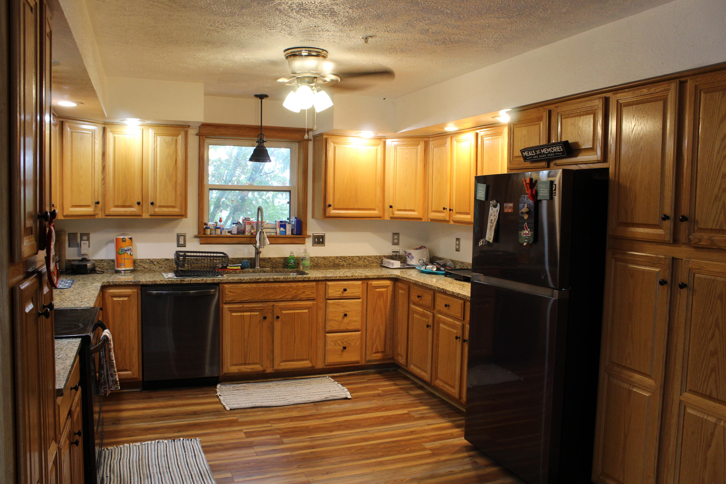 847 Airport Road Property Photo 11
