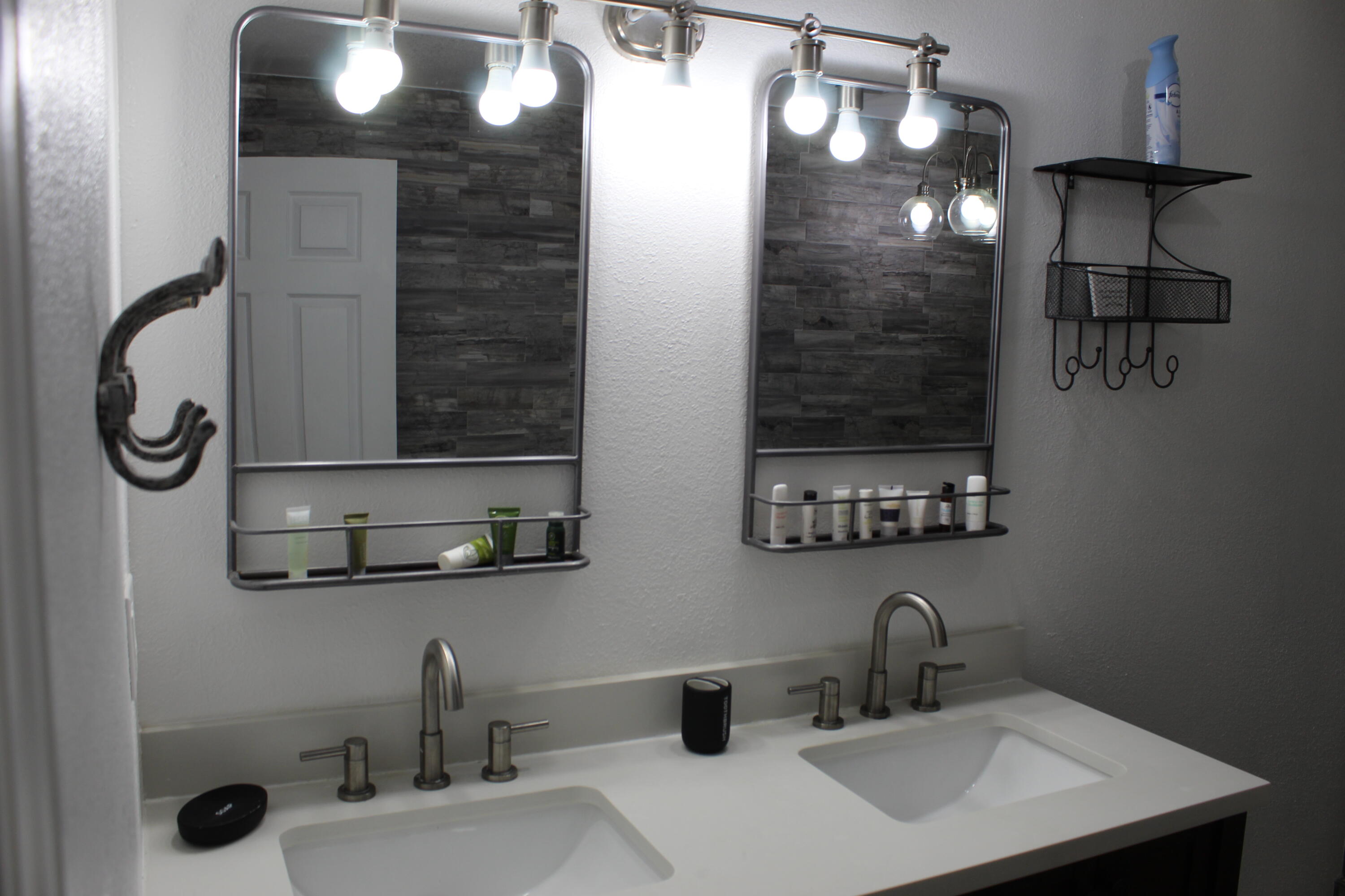 847 Airport Road Property Photo 16