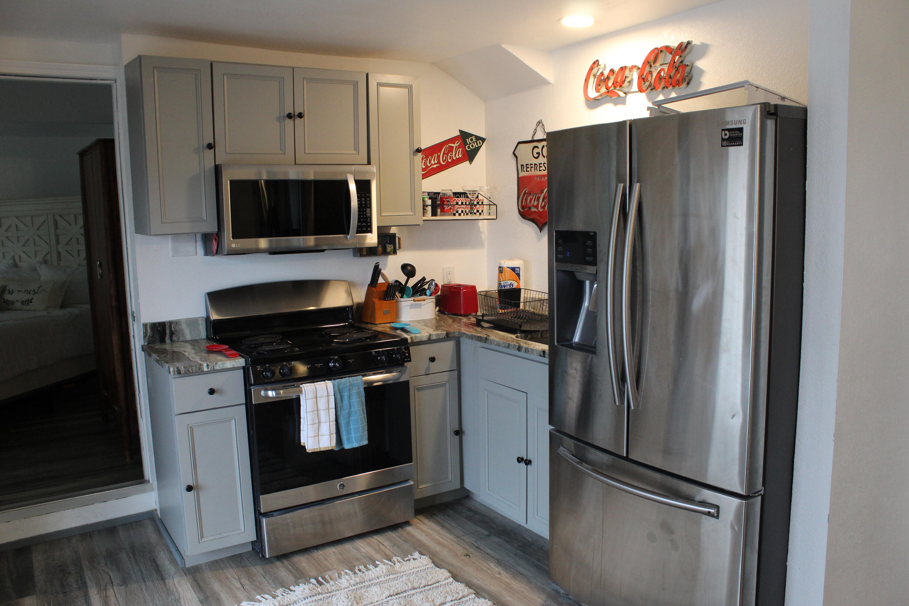 847 Airport Road Property Photo 20