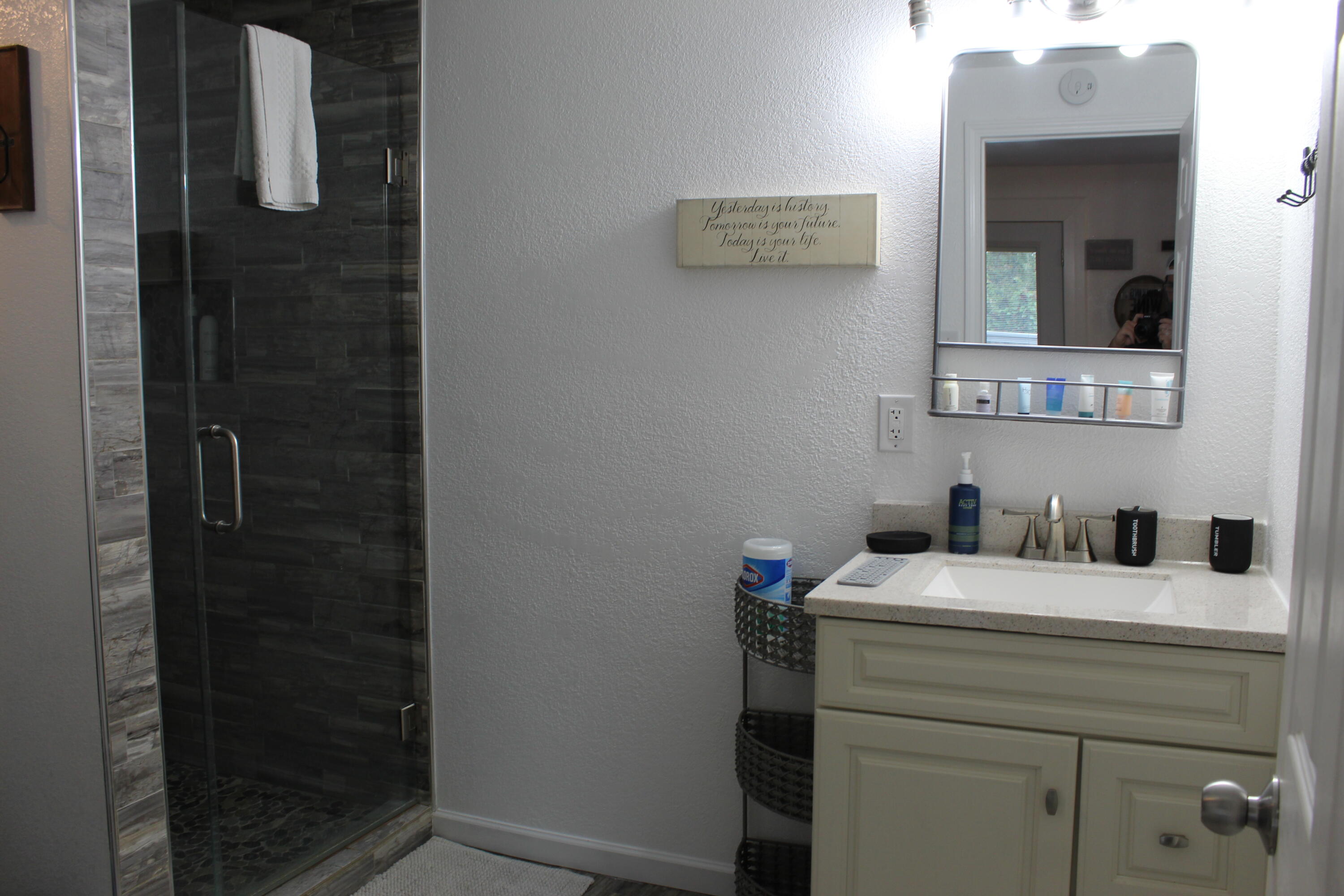 847 Airport Road Property Photo 25