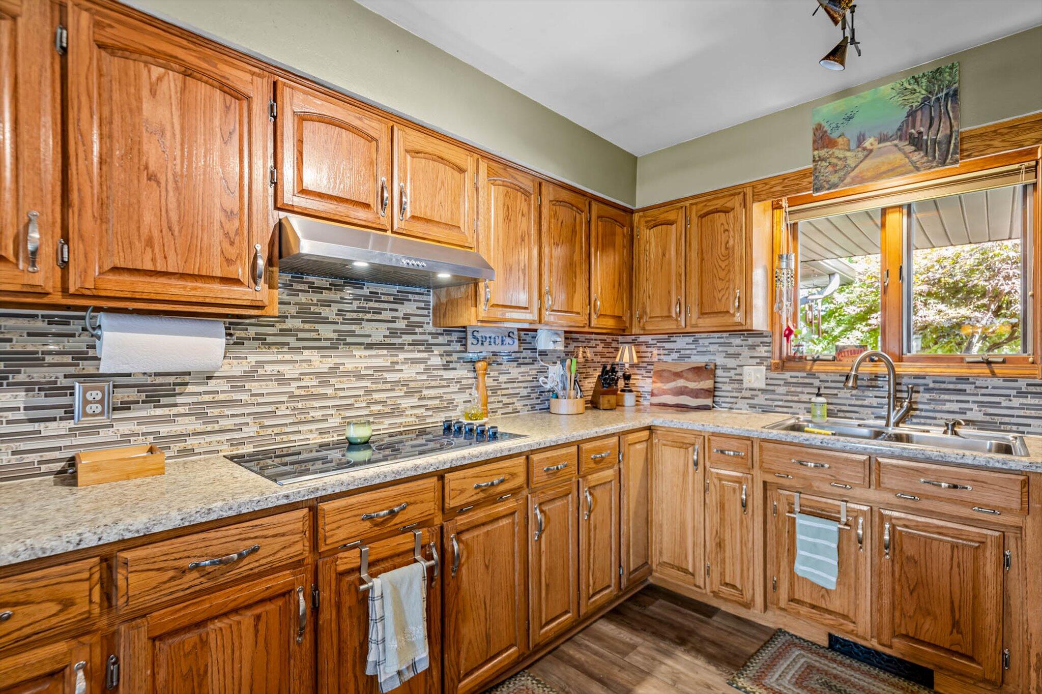 1008 Bryce Lane Property Photo 12