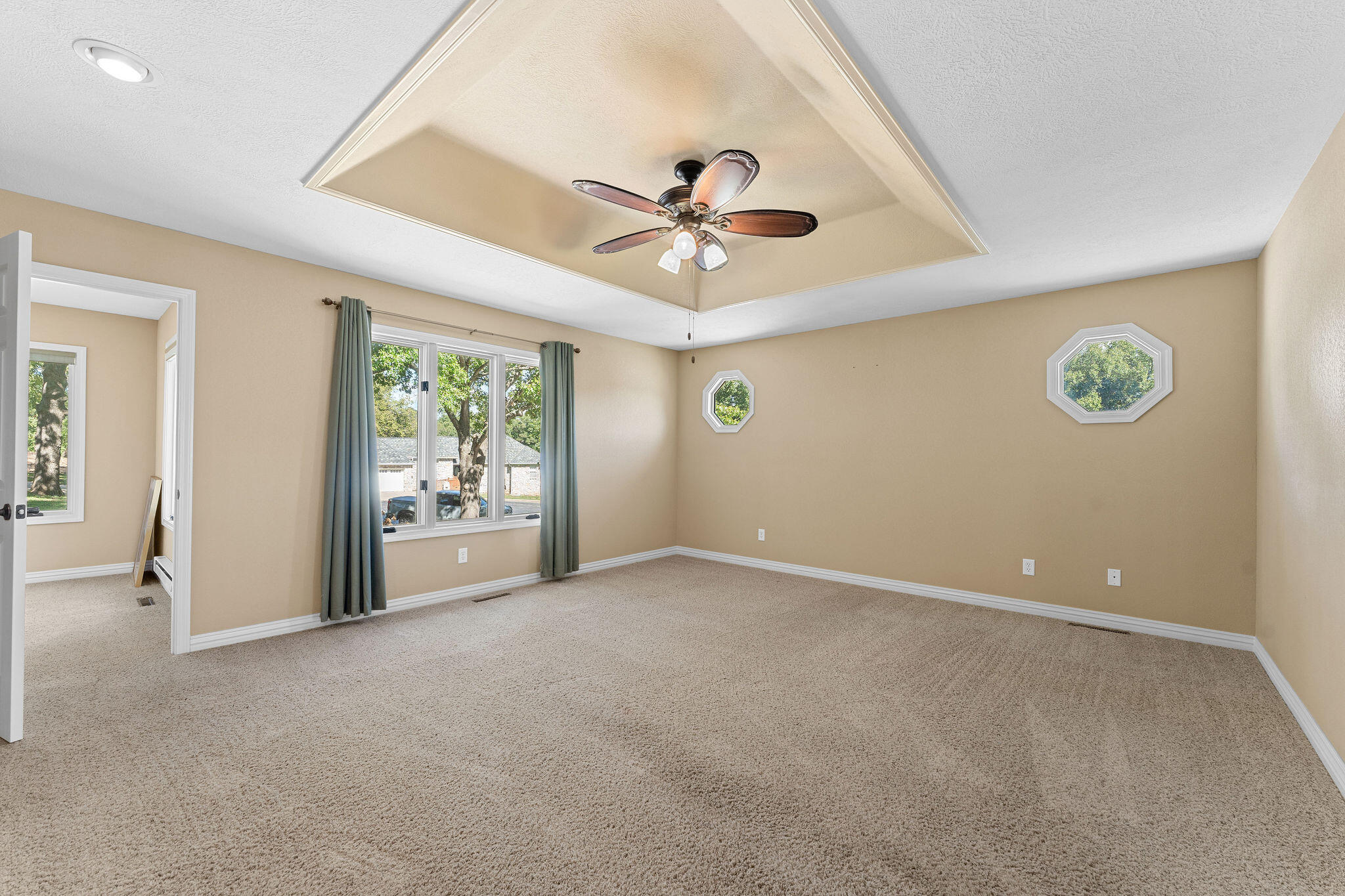 133 Regent Drive Property Photo 16