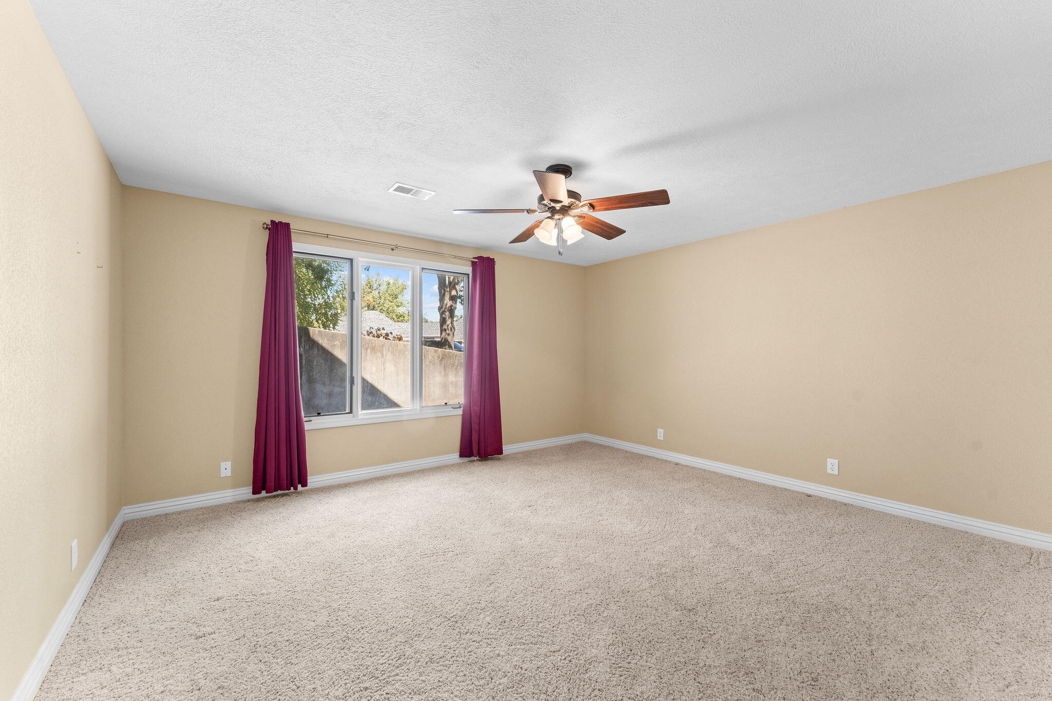 133 Regent Drive Property Photo 24