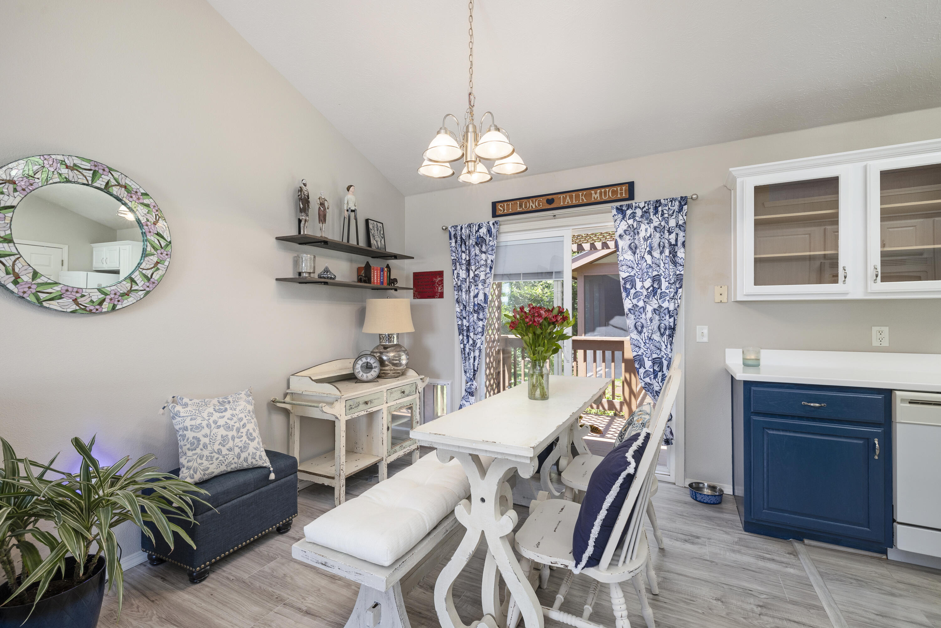 192 Forest Lane Property Photo 5