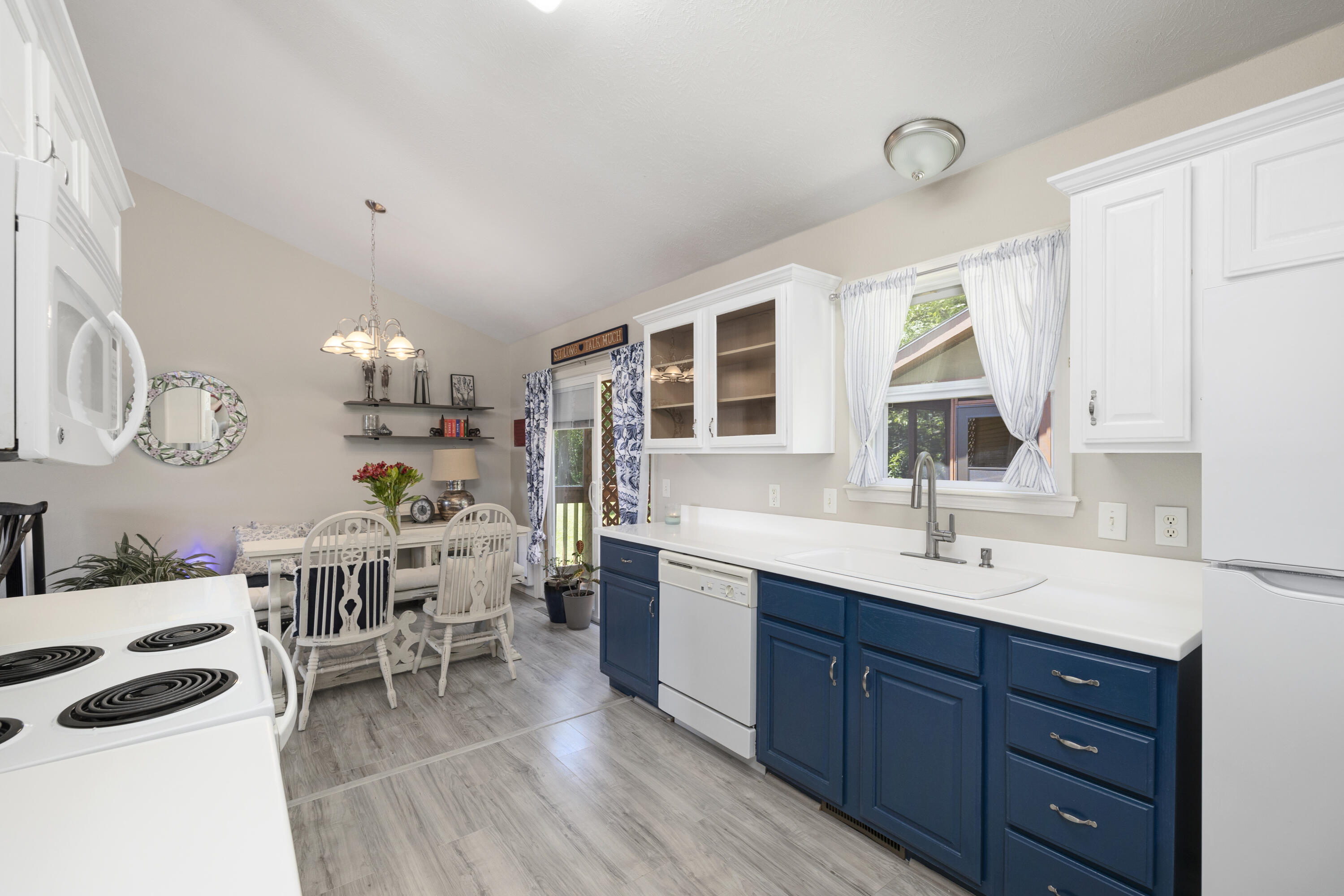 192 Forest Lane Property Photo 10