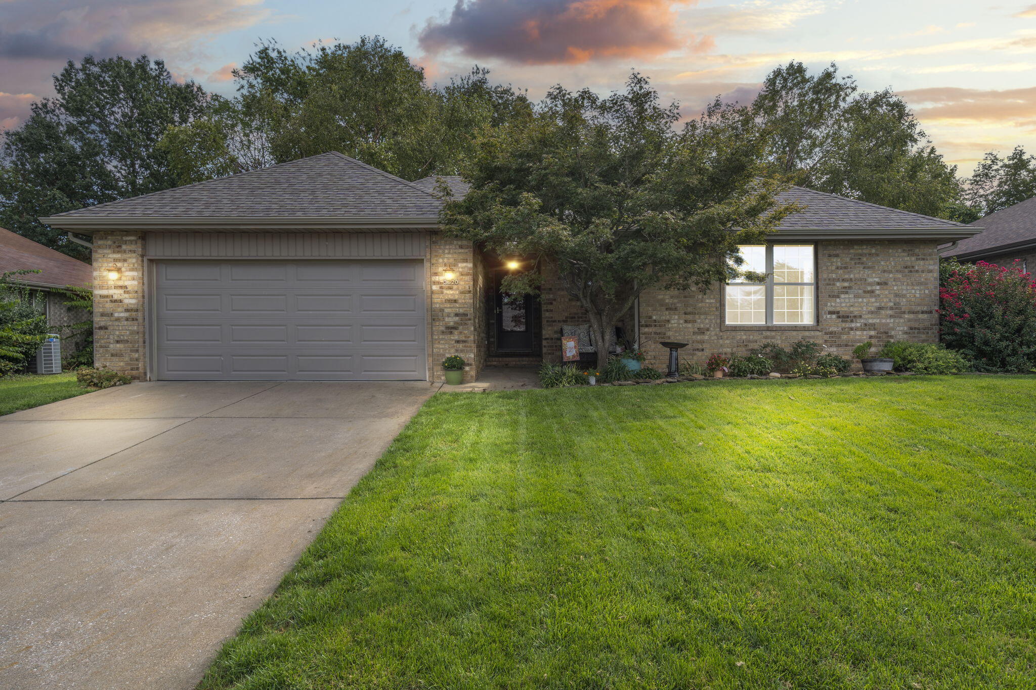 3620 South Western Avenue Property Photo 2