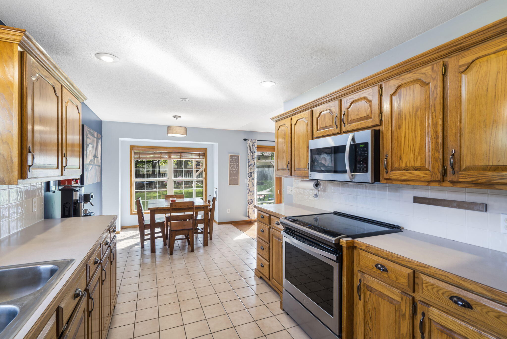 3620 South Western Avenue Property Photo 14