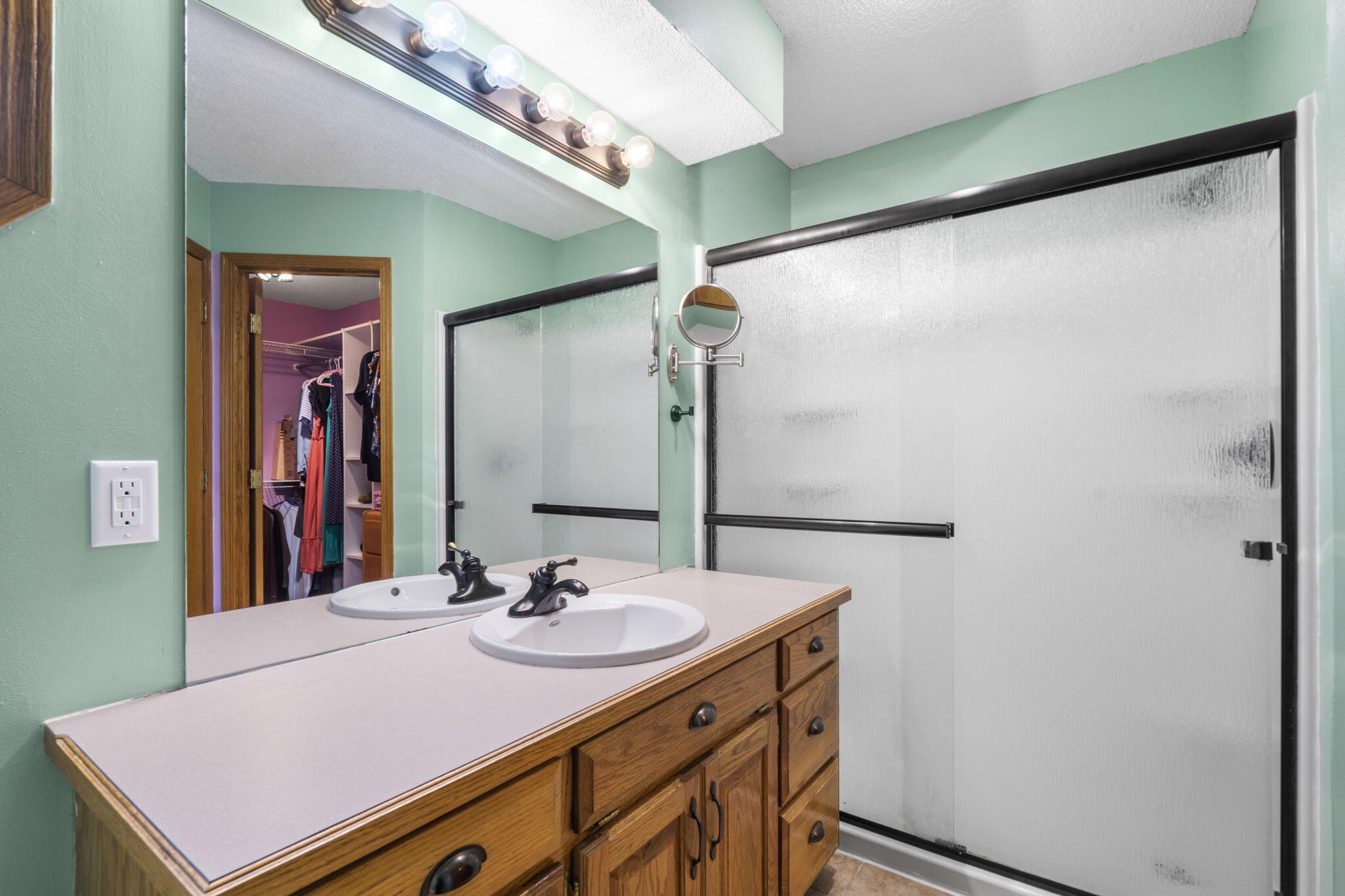 3620 South Western Avenue Property Photo 18