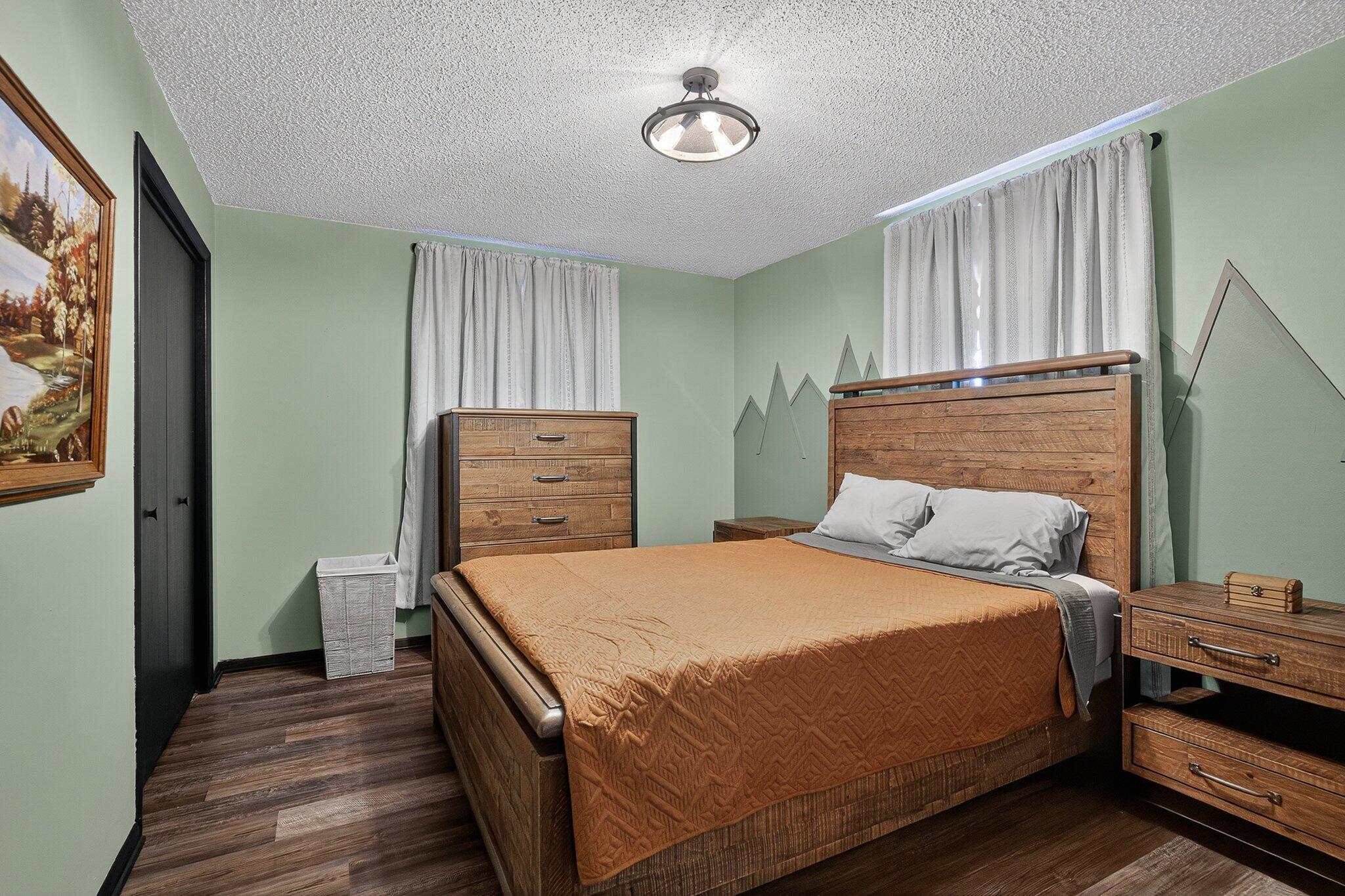 927 West Morningside Street Property Photo 6