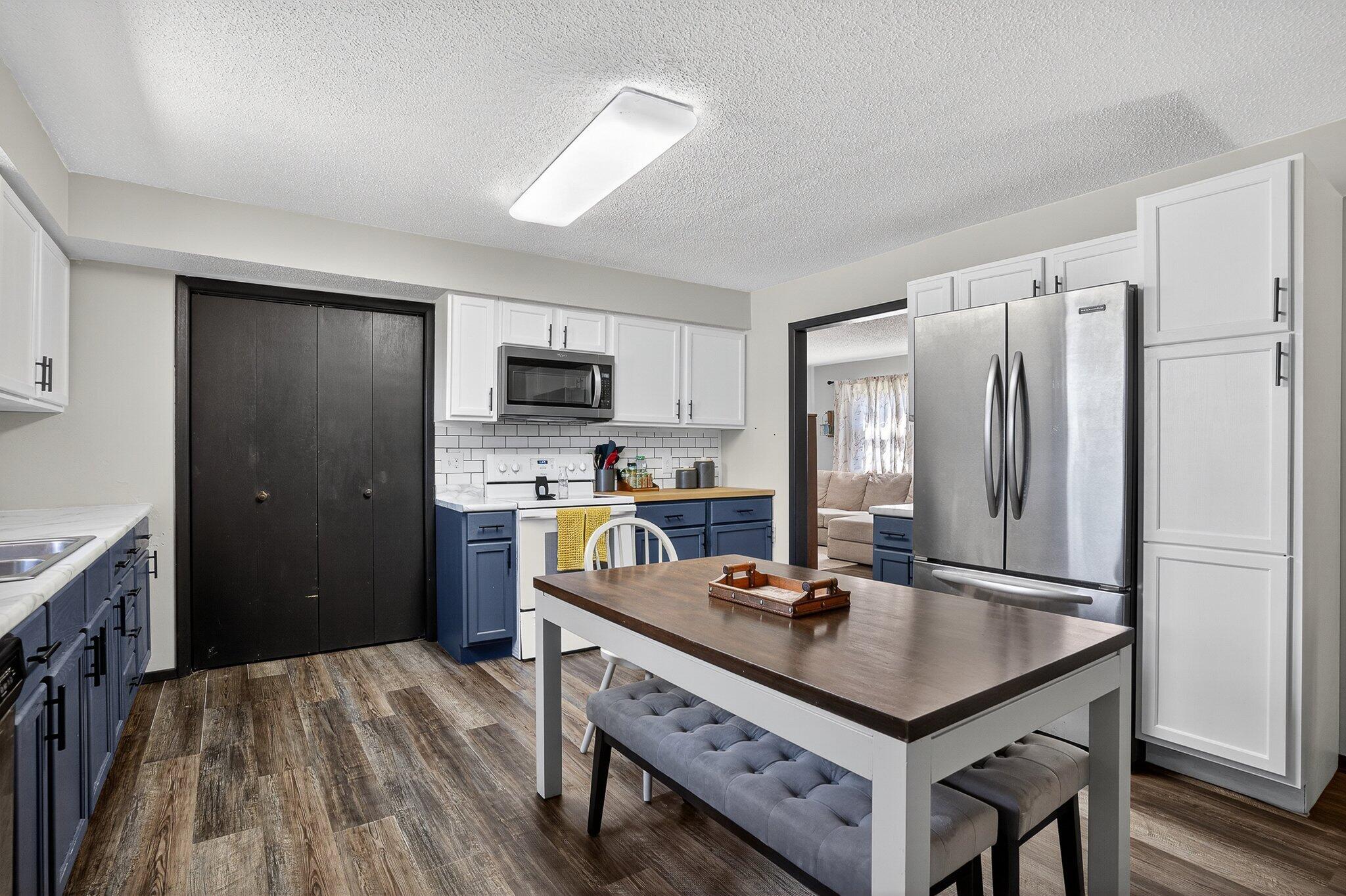 927 West Morningside Street Property Photo 10