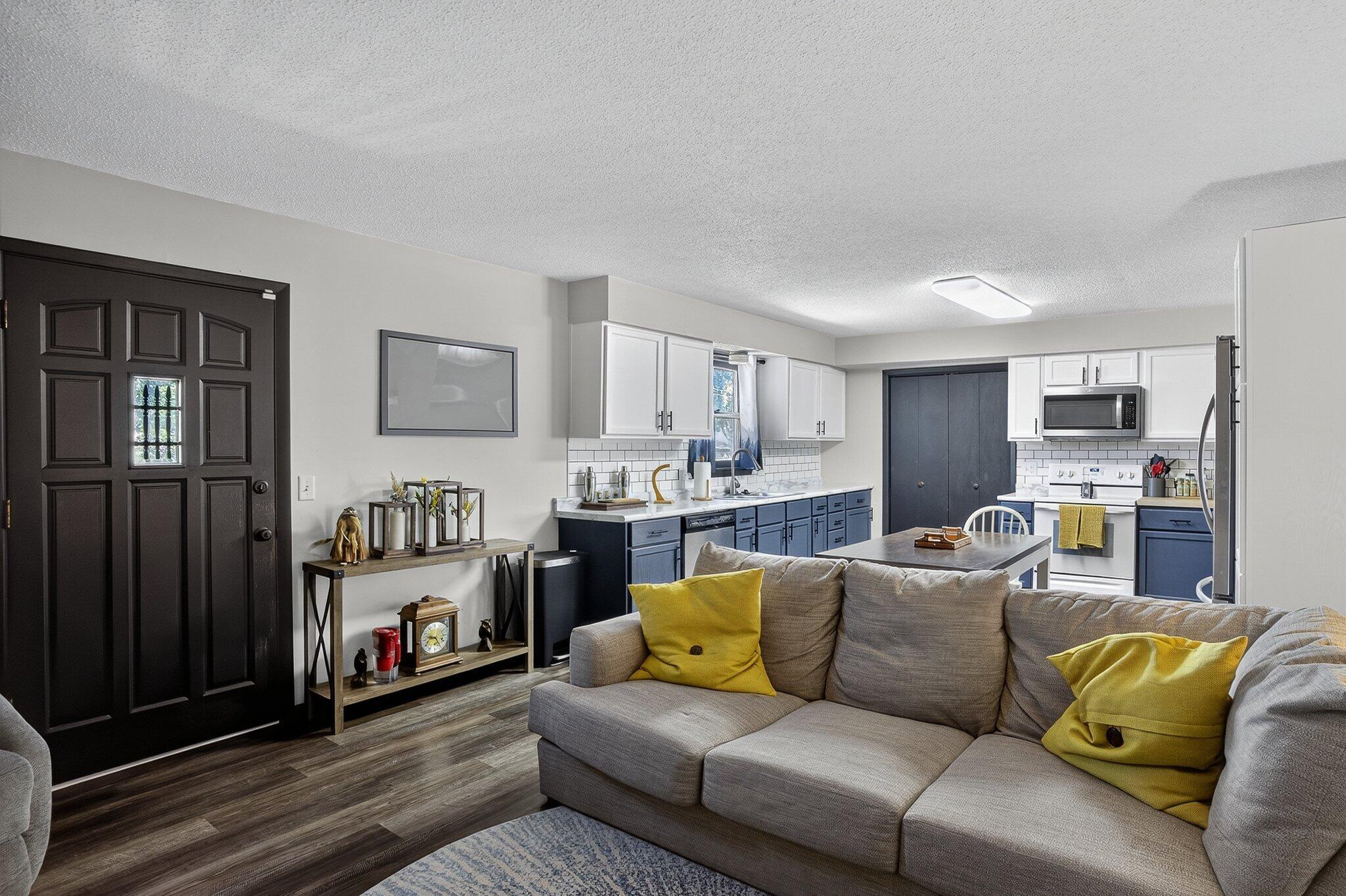 927 West Morningside Street Property Photo 12