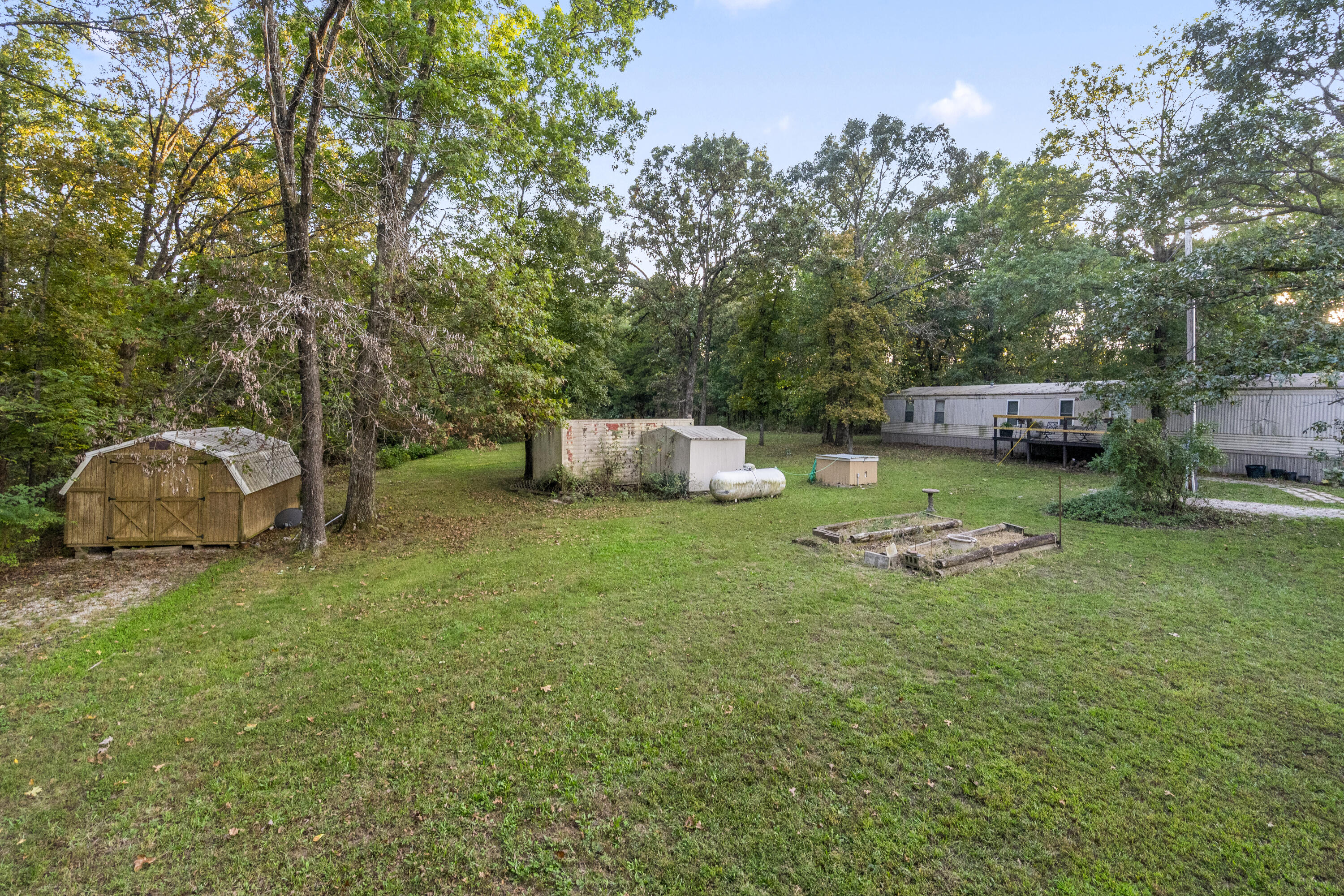 17410 East 900 Road Property Photo 4