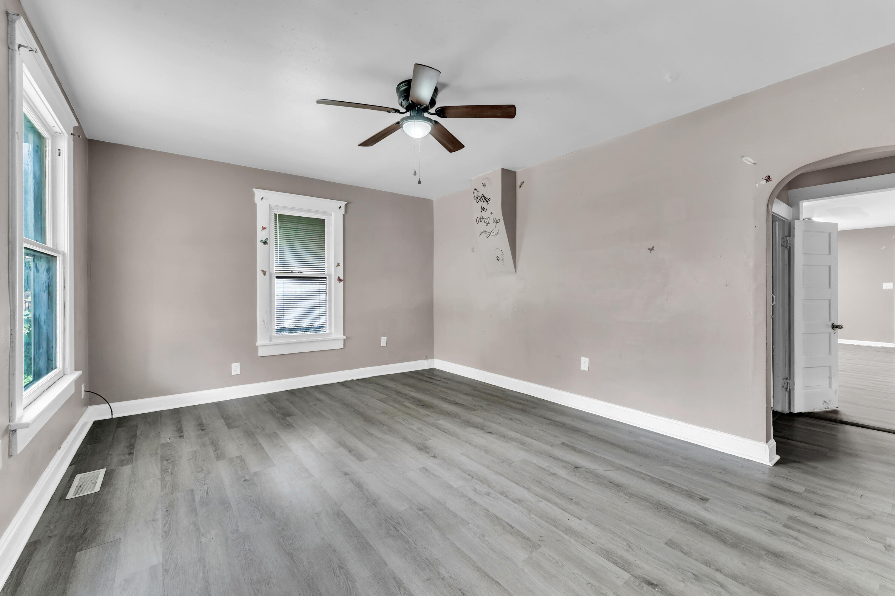 1036 East Blaine Street Property Photo 11