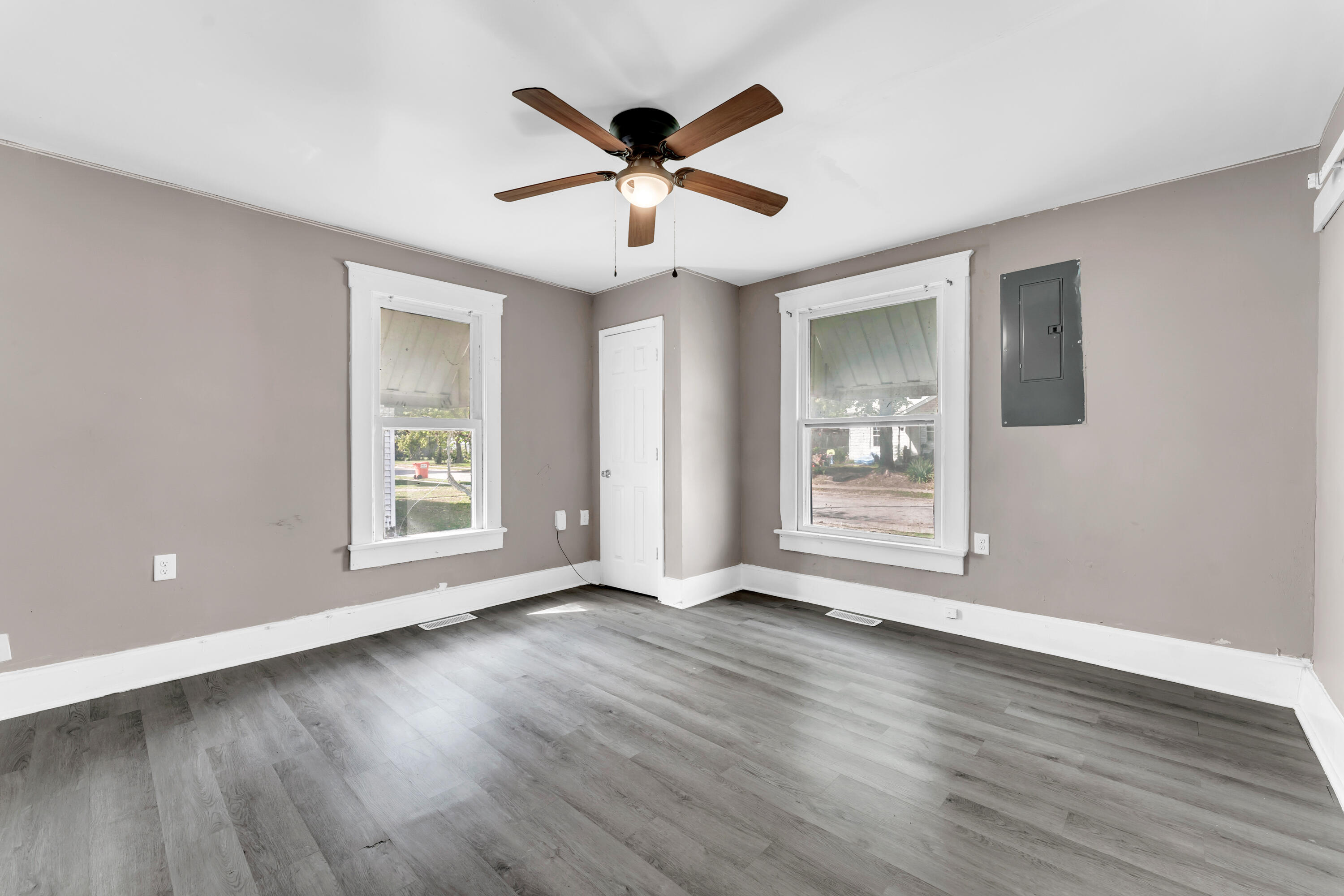 1036 East Blaine Street Property Photo 13