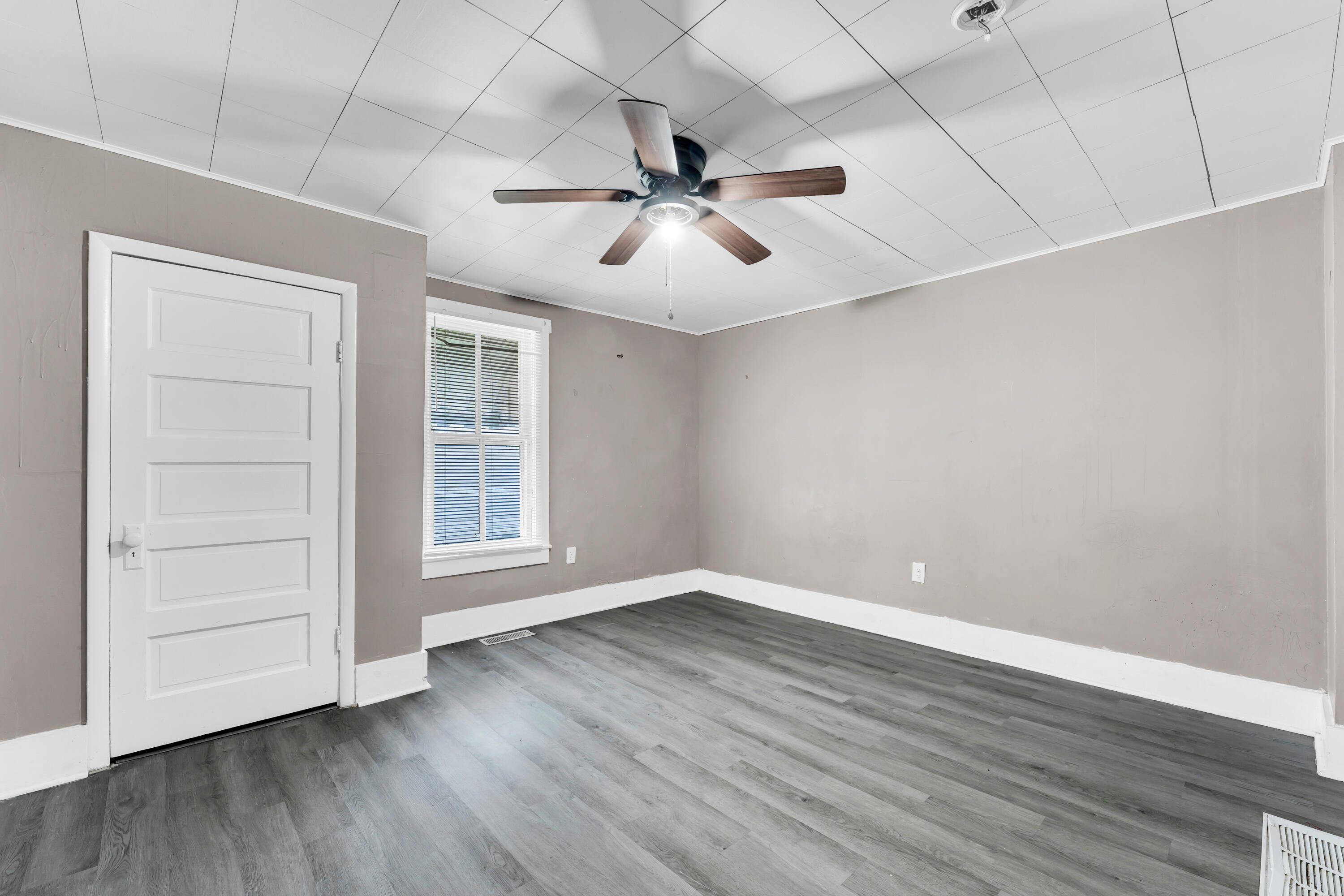 1036 East Blaine Street Property Photo 15