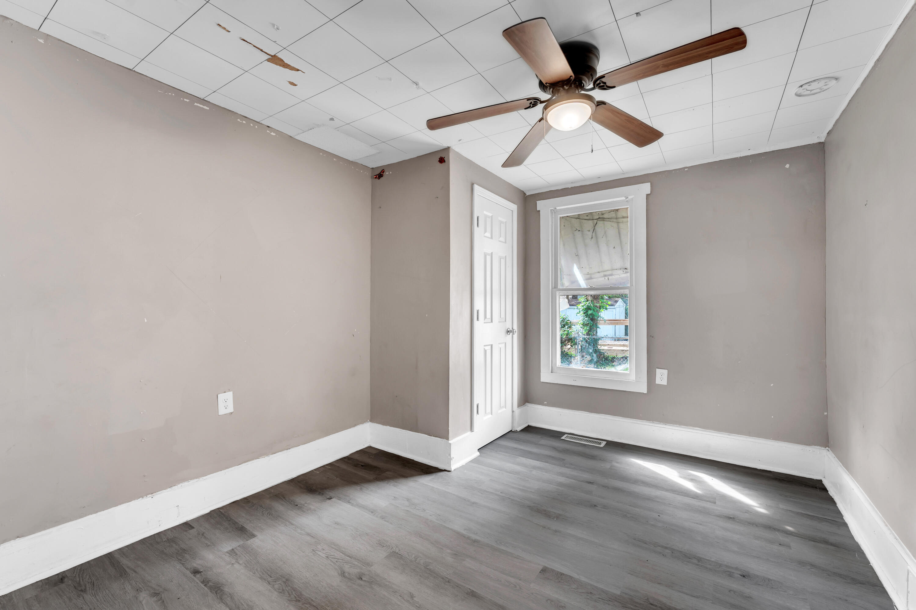 1036 East Blaine Street Property Photo 24