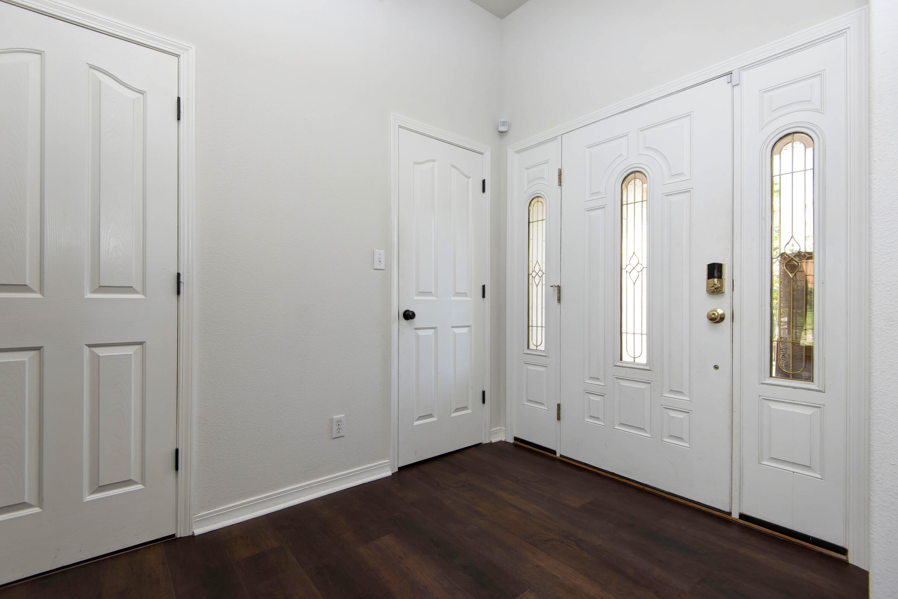 340 Sherry Lane Property Photo 14