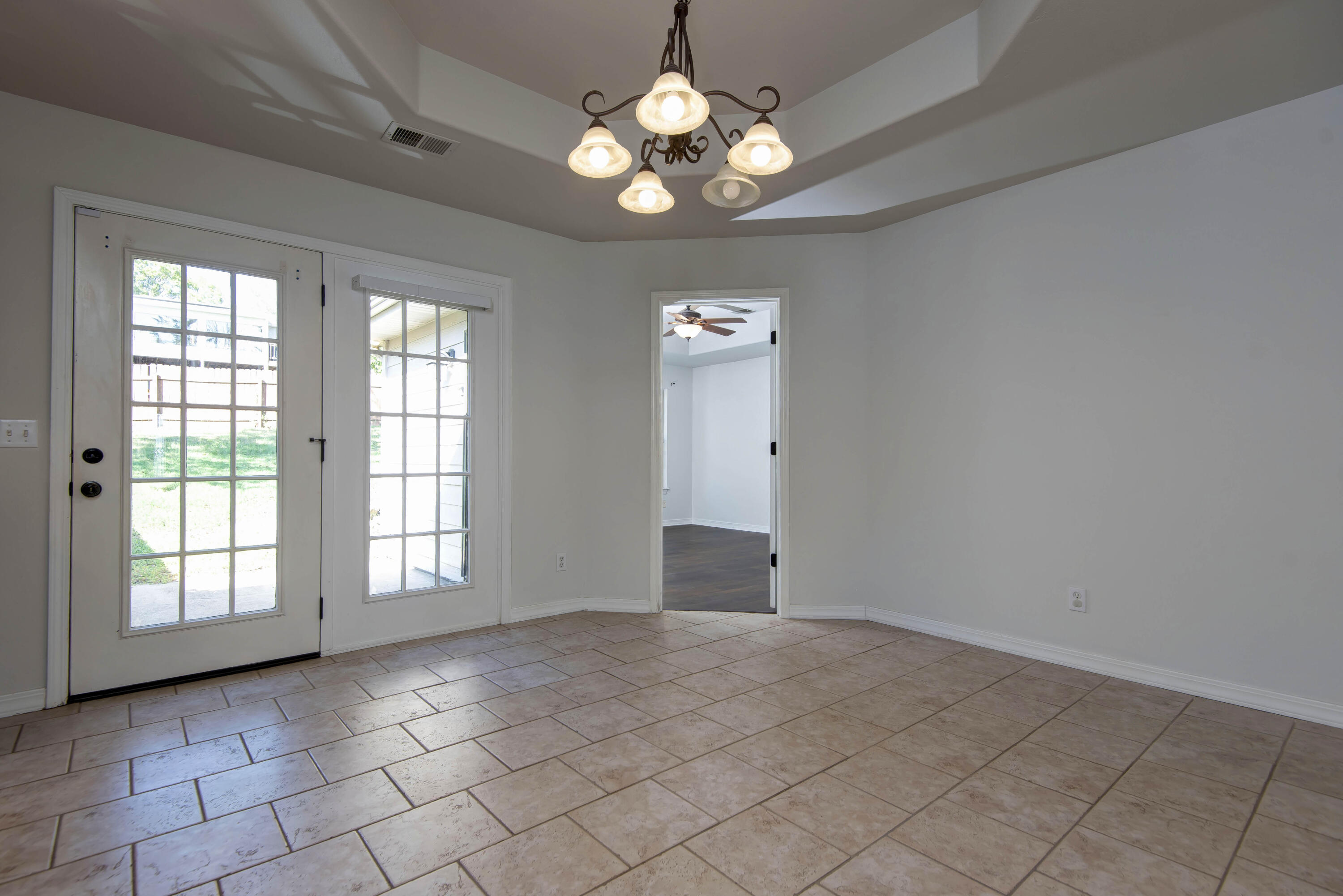 340 Sherry Lane Property Photo 15