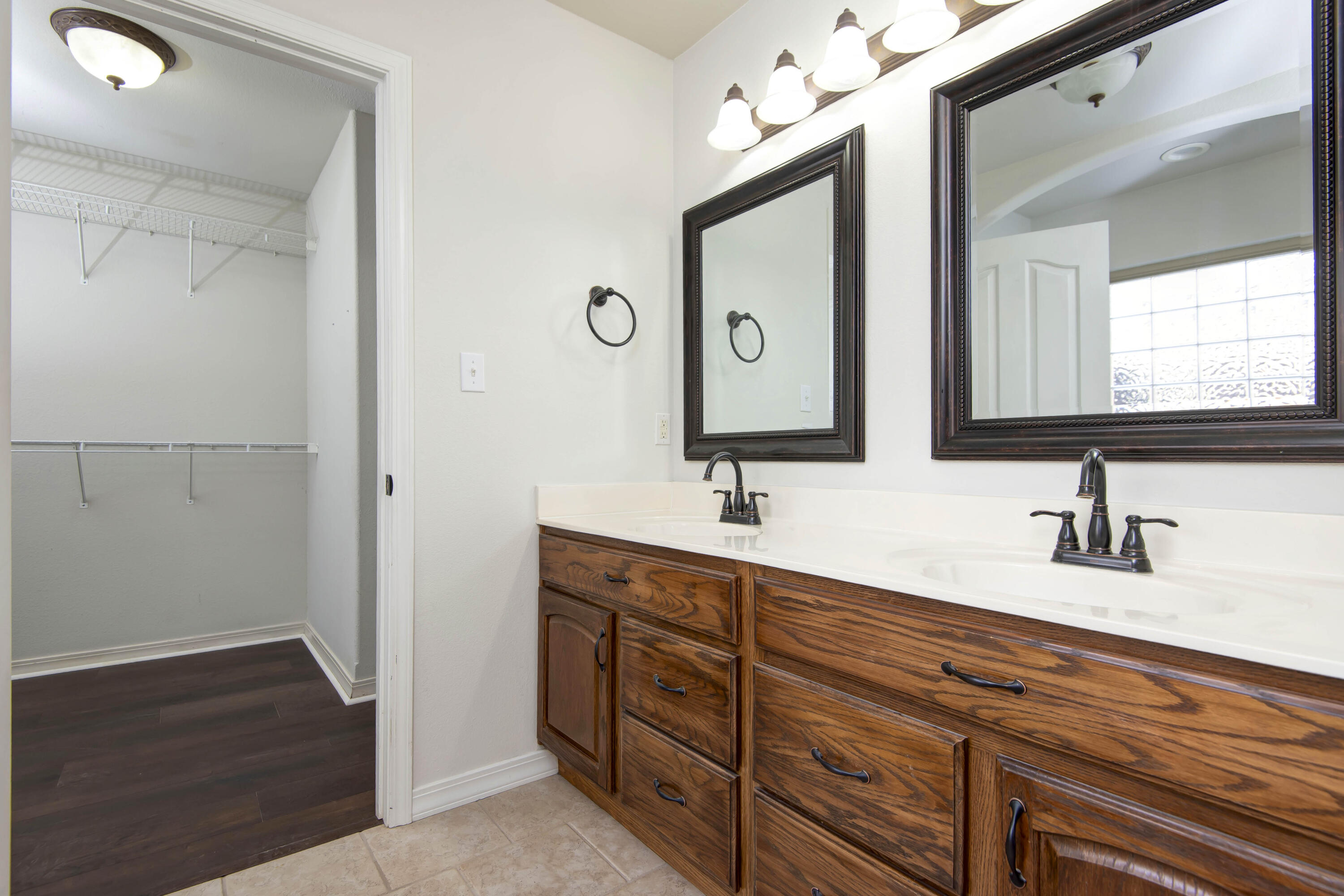 340 Sherry Lane Property Photo 22