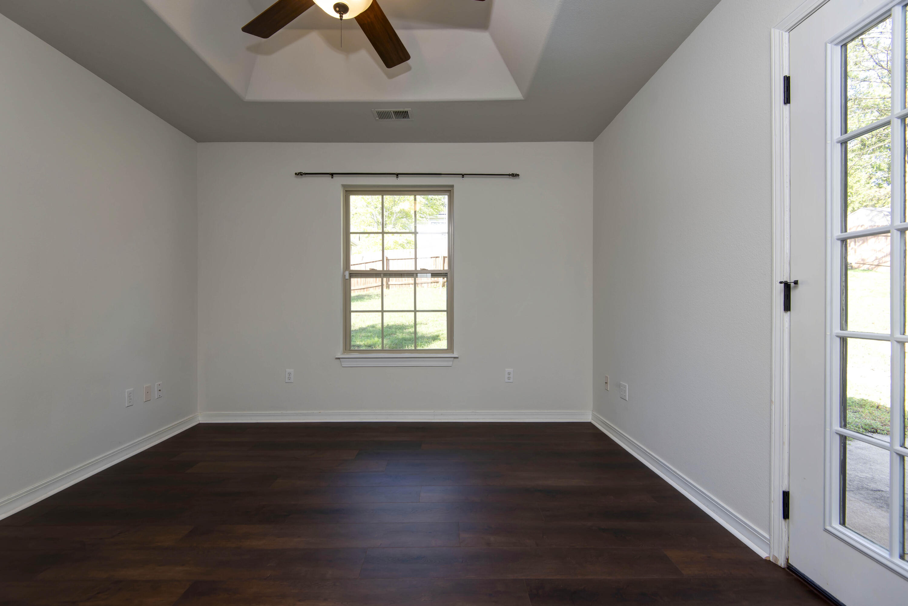 340 Sherry Lane Property Photo 28