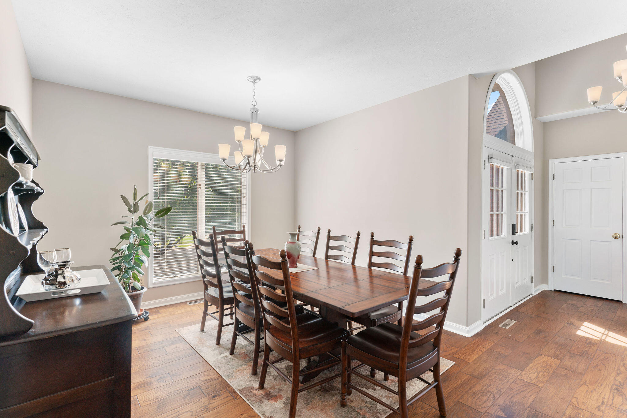 1115 North Chelmsworth Lane Property Photo 10