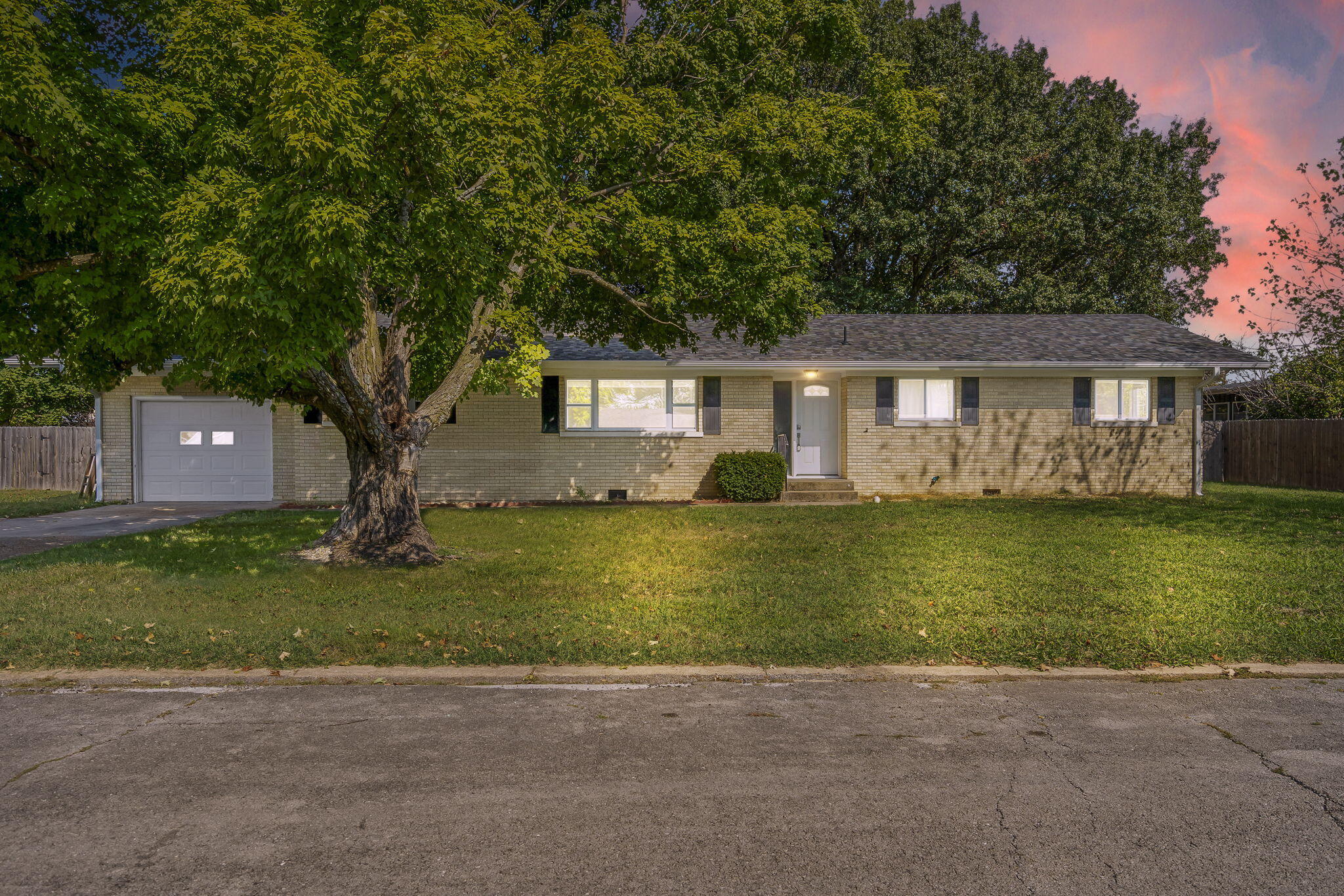 721 East Bedford Street East Property Photo 1