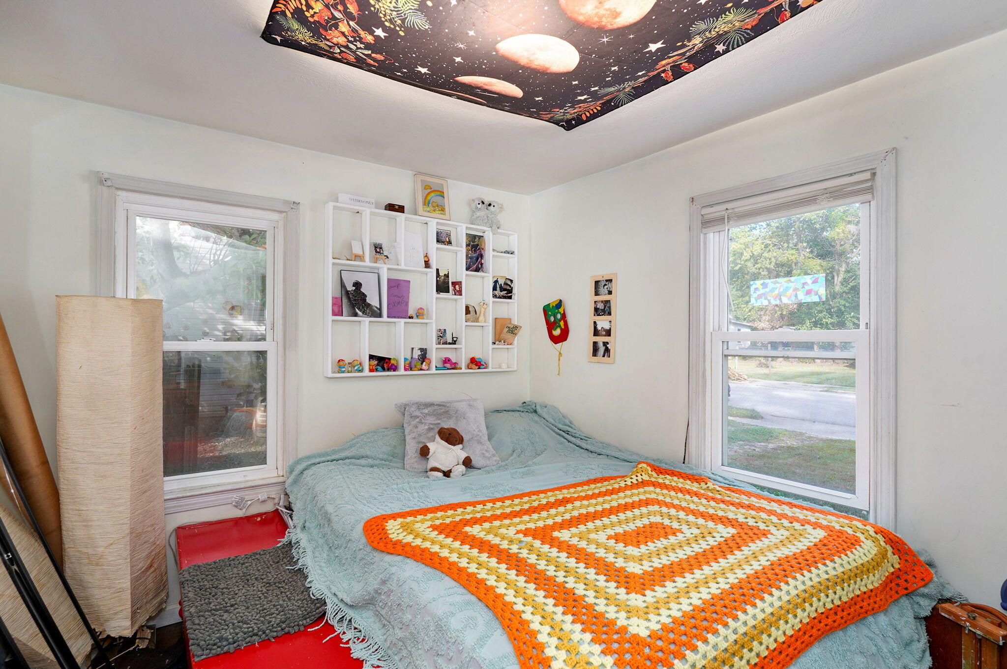 657 South Newton Avenue Property Photo 5