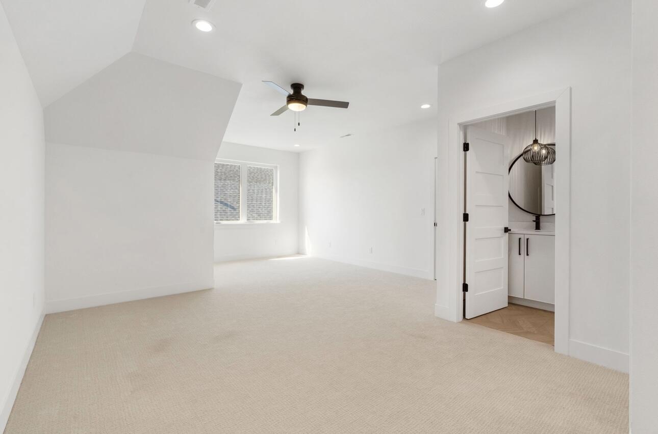 3927 East Woodhue Street Property Photo 19