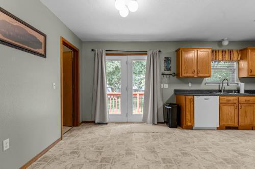 817 Willow Street Property Photo 10