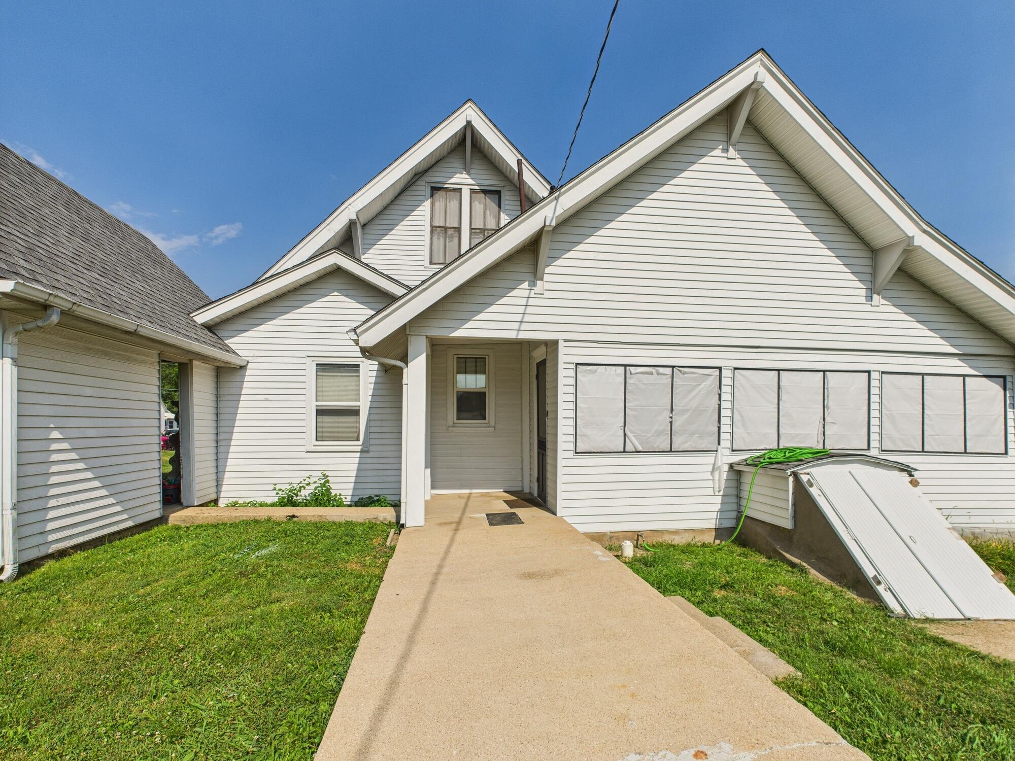 611 Cedar Avenue Property Photo 9