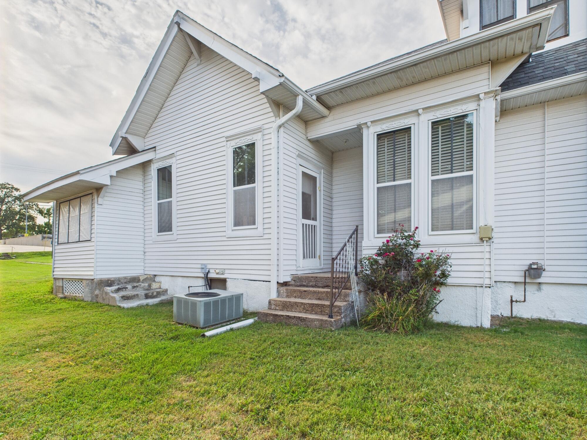 611 Cedar Avenue Property Photo 10